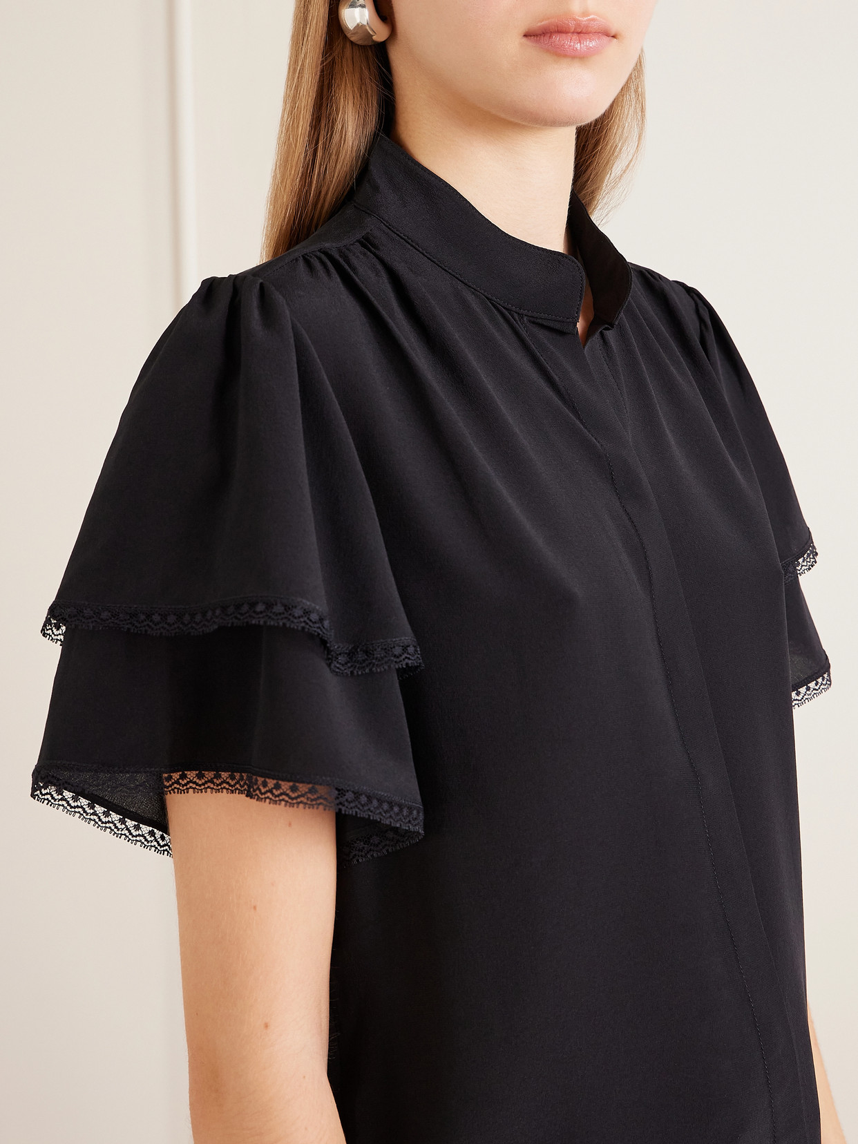 Frame Arcadia Lace-trimmed Silk Blouse In Black