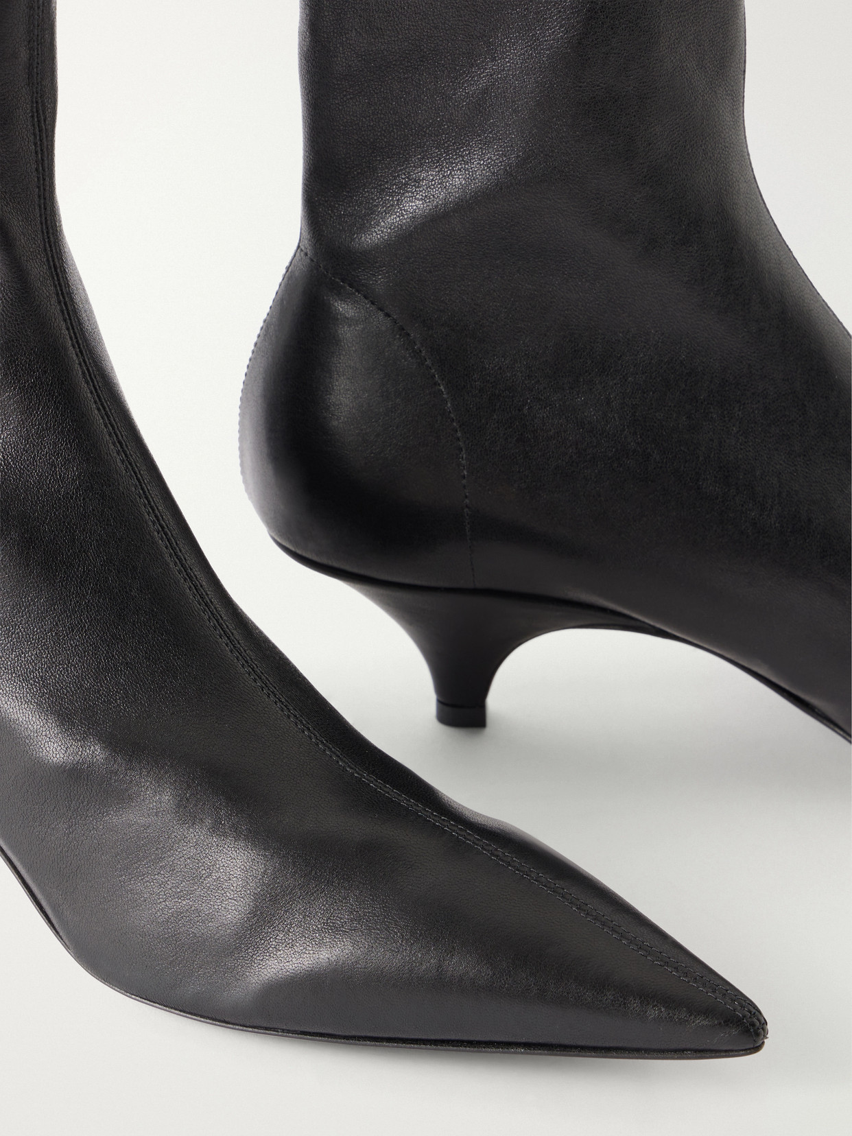 Poera 40 Ankle Boots