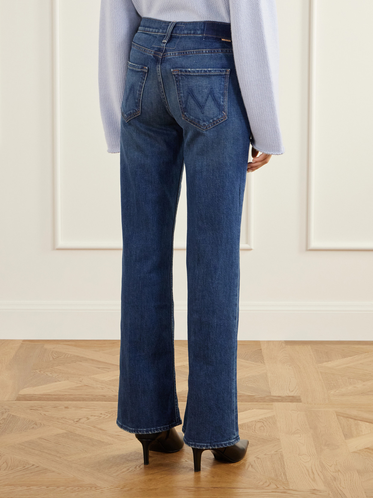 The Bookie Sneak Mid-Rise Straight-Leg Jeans