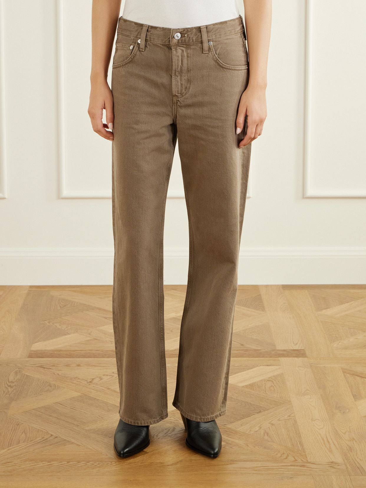 Lindz Mid-Rise Straight-Leg Jeans