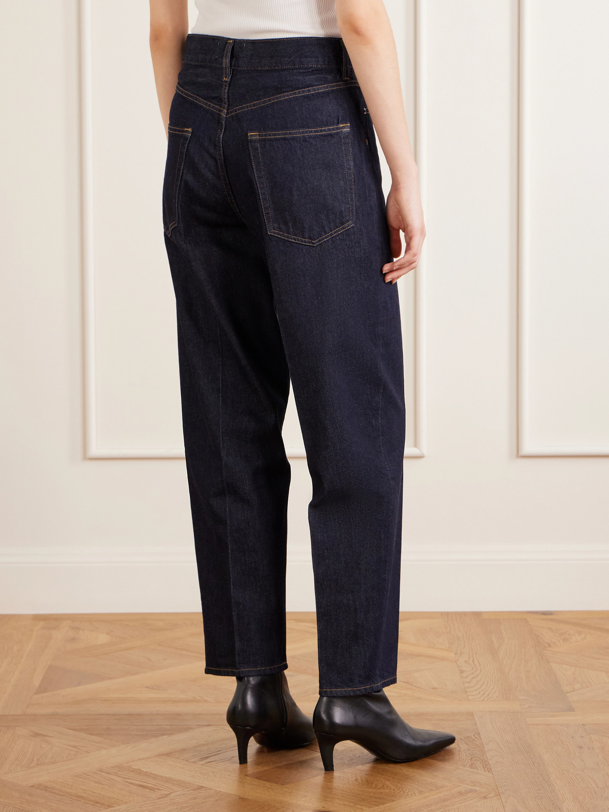 80'S High-Waist Tapered Jeans