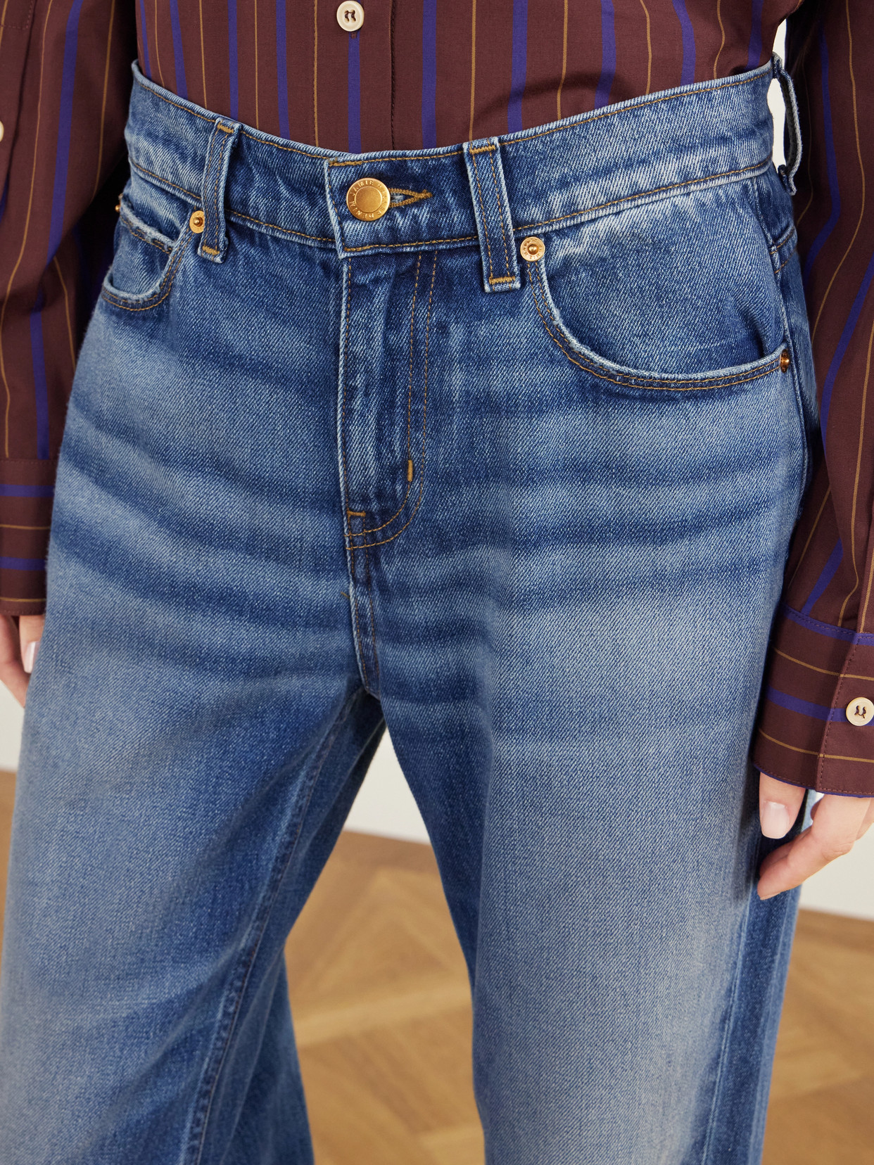 The Chic Straight Mid-Rise Jeans