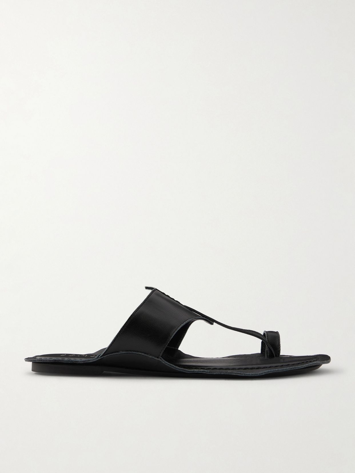 the toe thong leather sandals