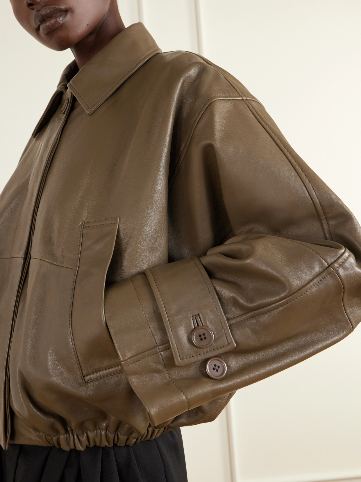 Róhe - Gathered Jacket