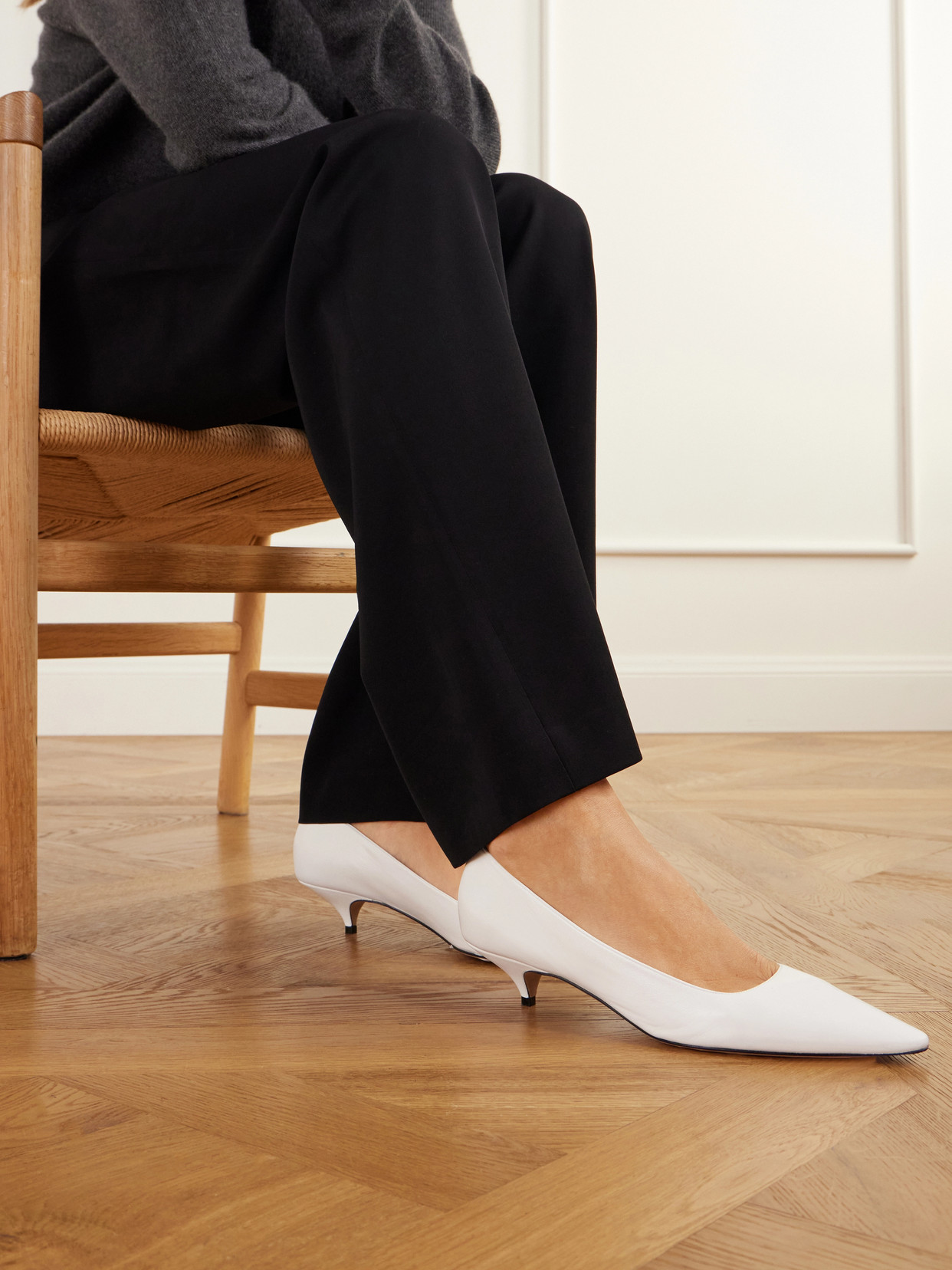 Liisa Kitten Three Pumps