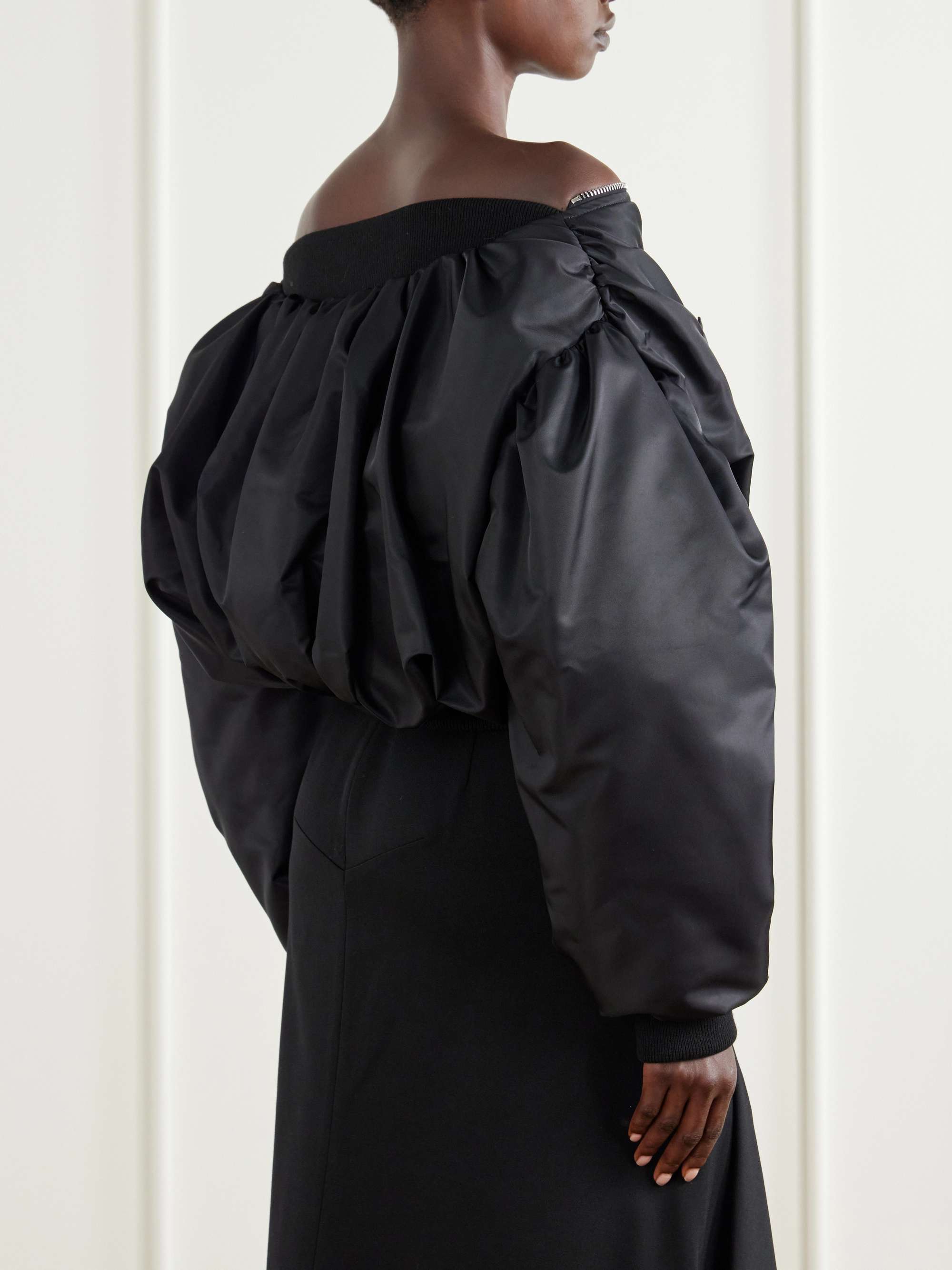 GIVENCHY 