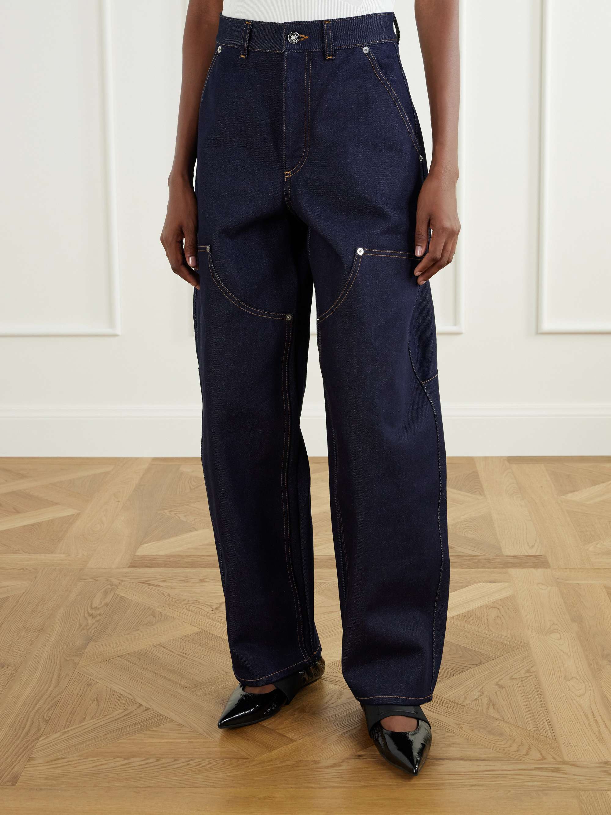 GIVENCHY 
