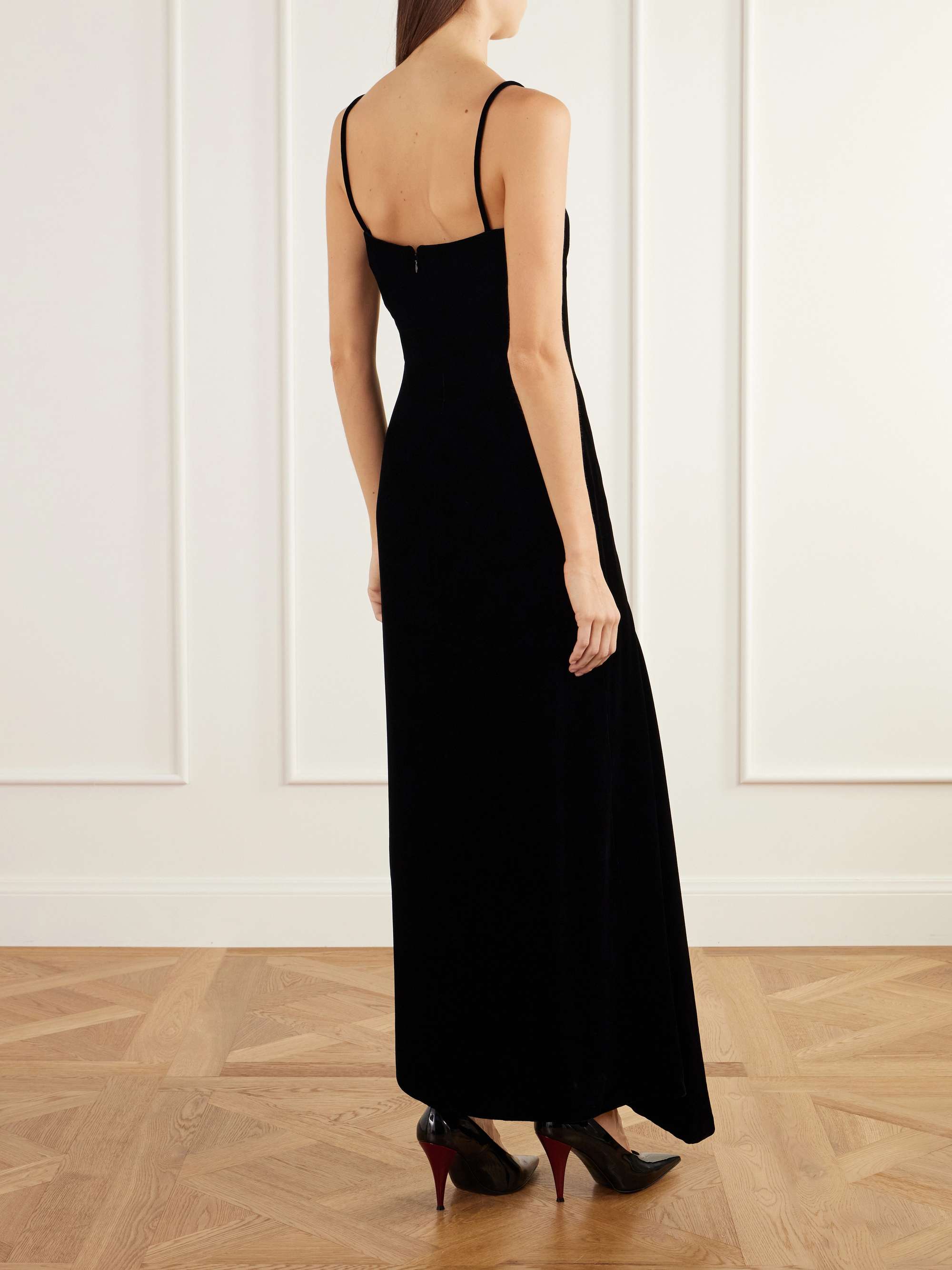 GIVENCHY 