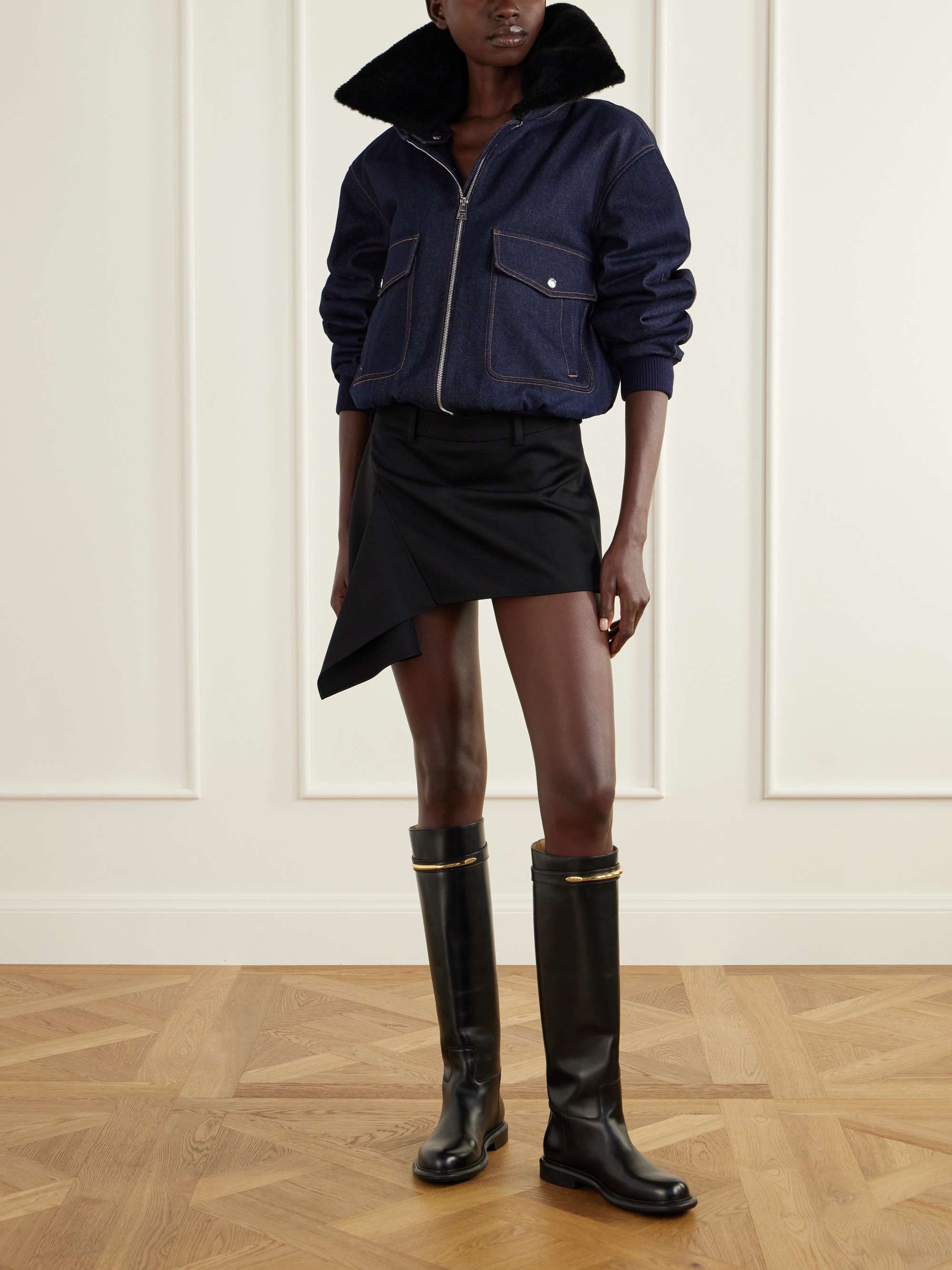 GIVENCHY 