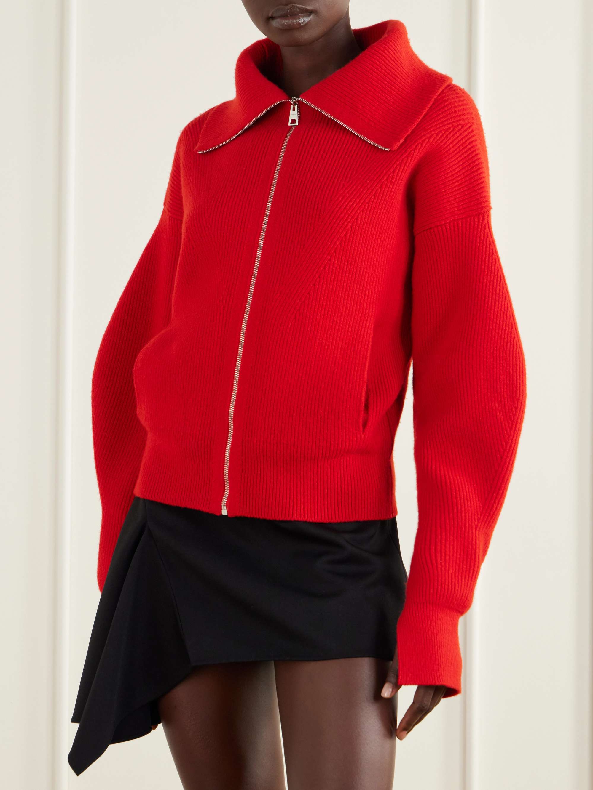 GIVENCHY 