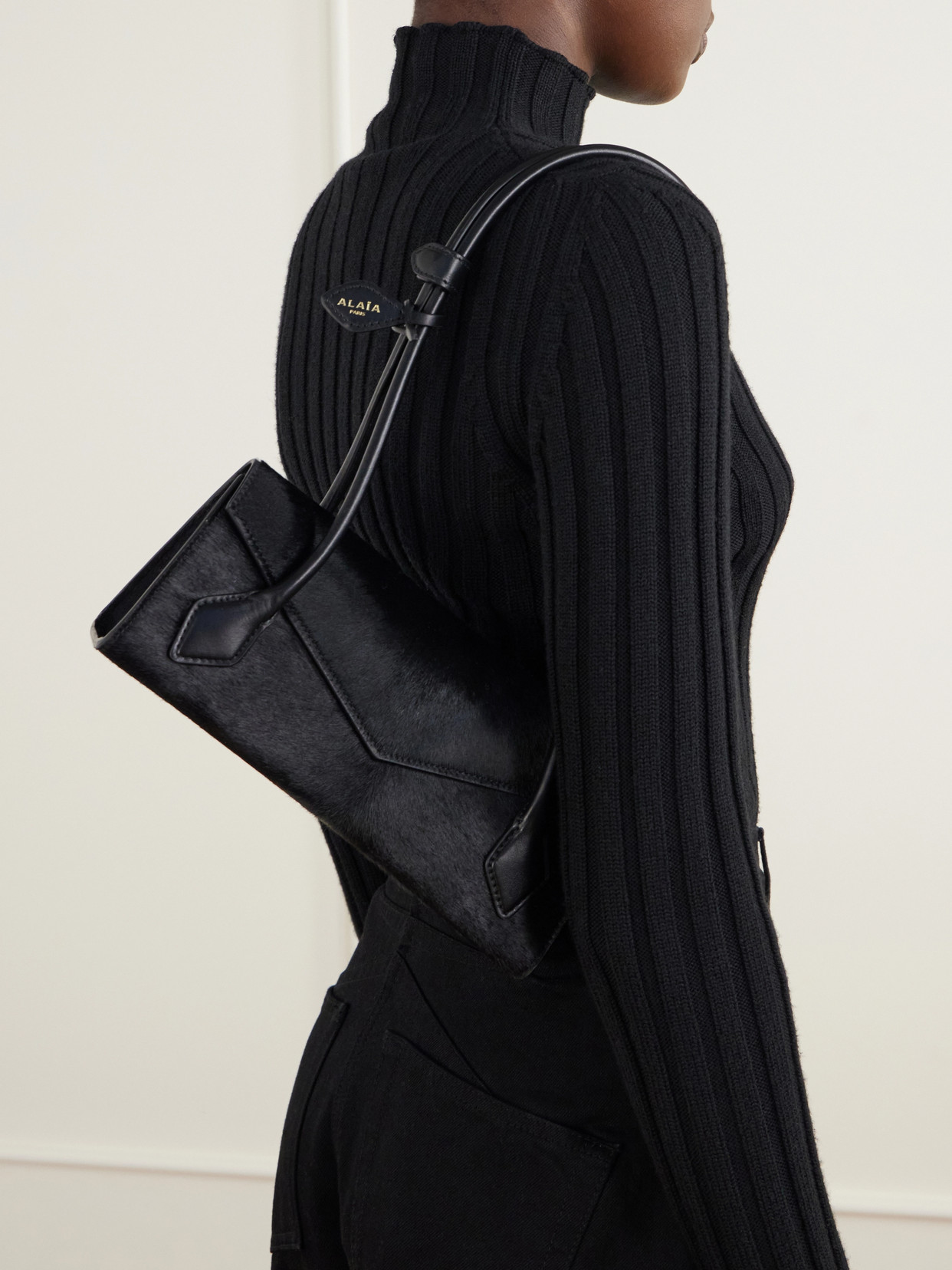 Alaïa - Le Teckel Flap Small Shoulder Bag