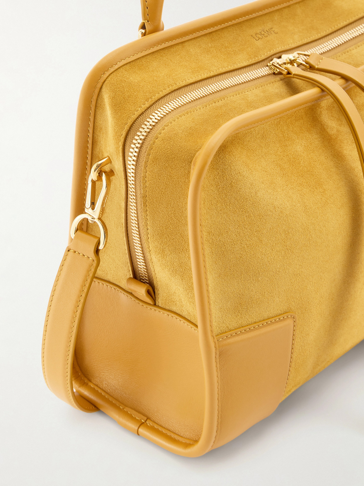 Amazona 180 Medium Shoulder Bag
