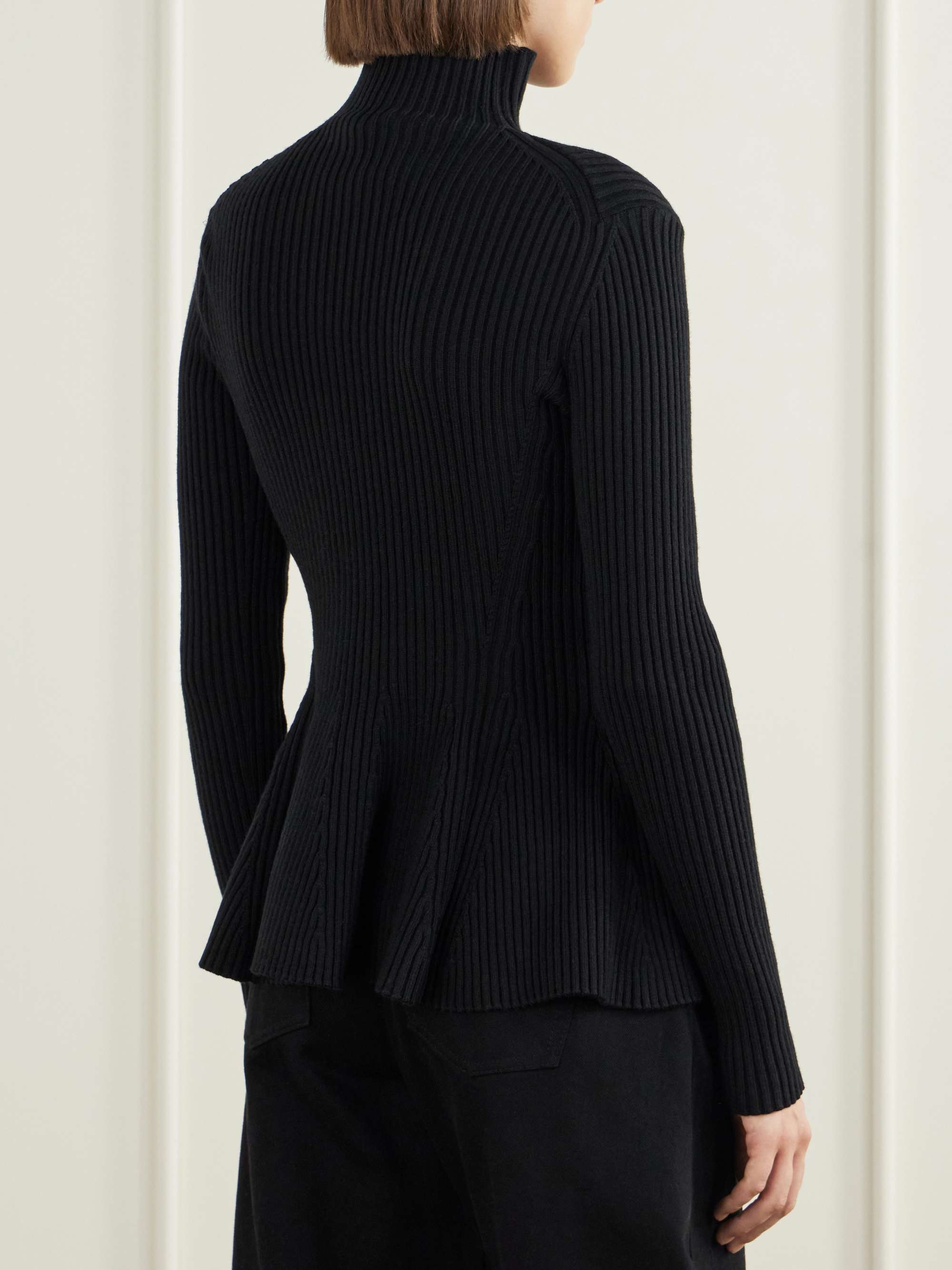 ALAÏA 