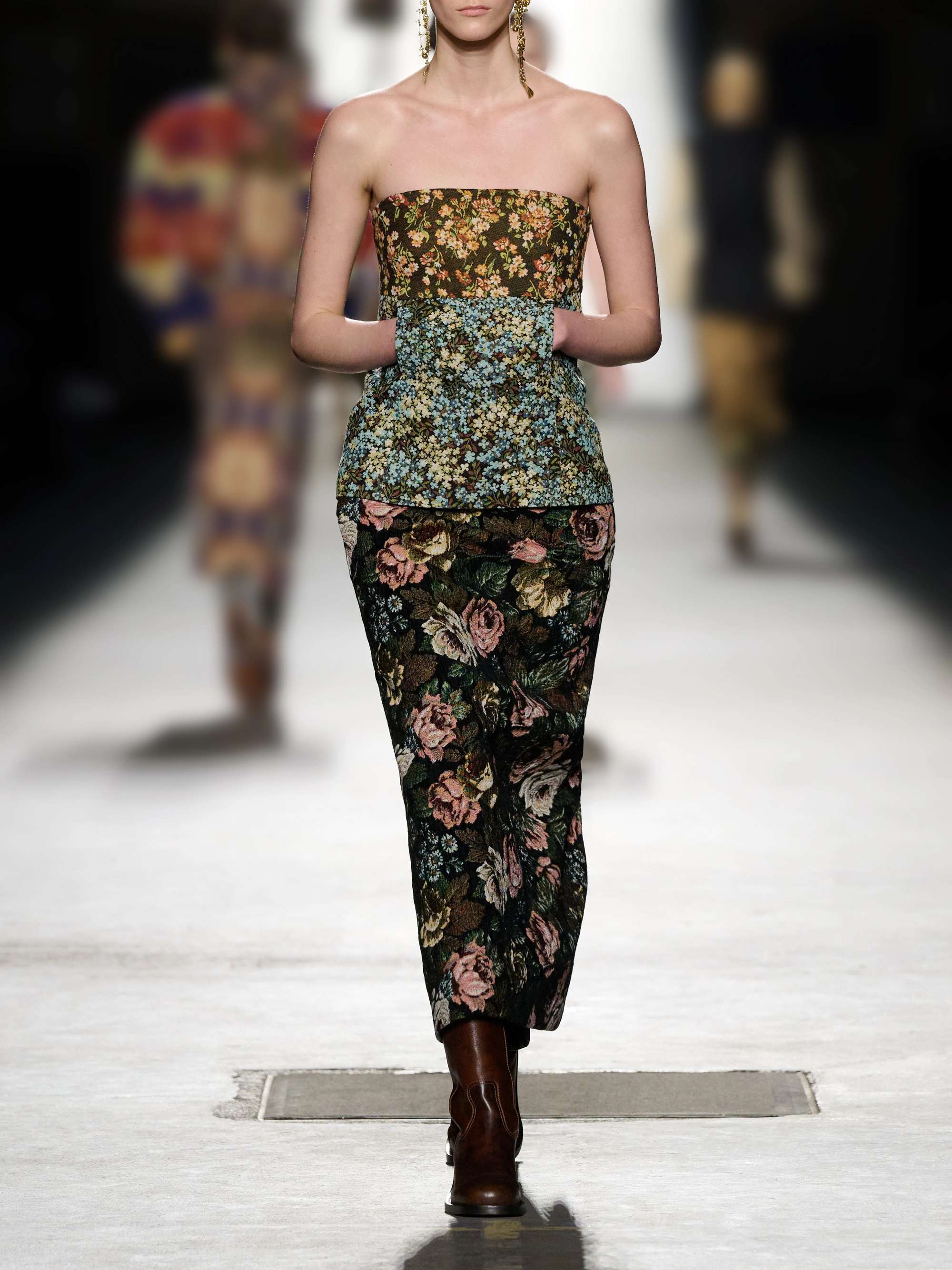DRIES VAN NOTEN　シルク100％　花柄　ペプラム　ブラウス　現行 DRIES VAN NOTEN Strapless floral-jacquard blouse | NET-A-PORTER