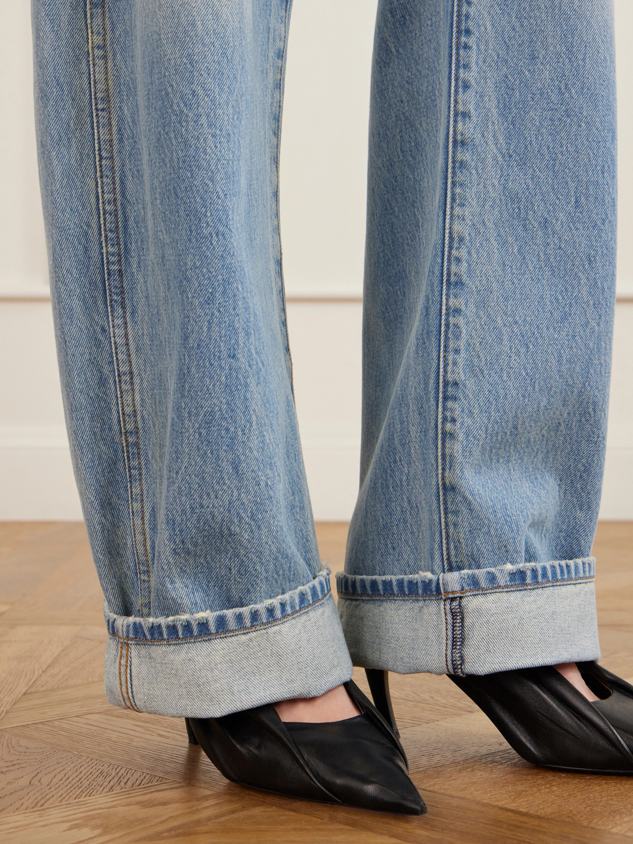 Karo Cuffed Low-Rise Wide- Leg