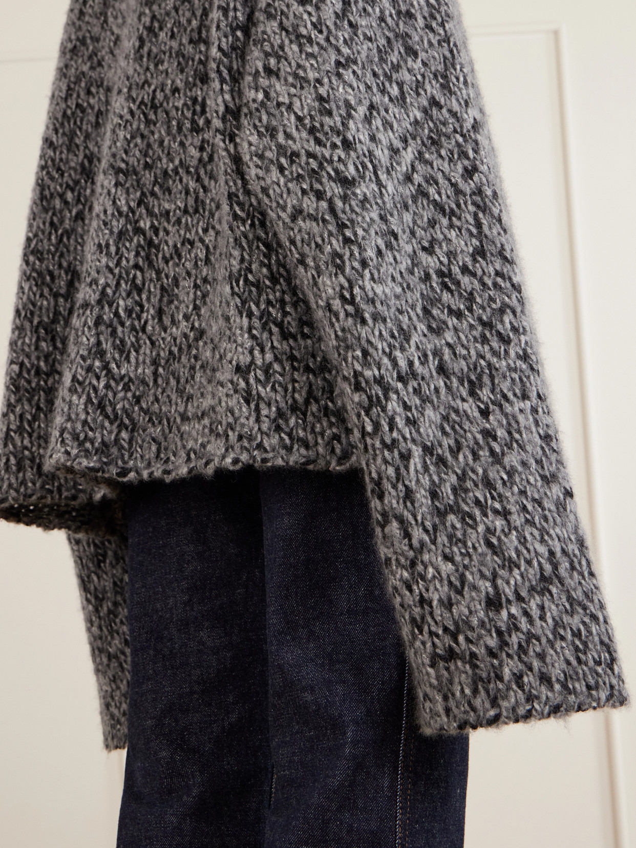 Seth Oversized Cashmere And Silk-Blend Mélange Turtleneck Sweater