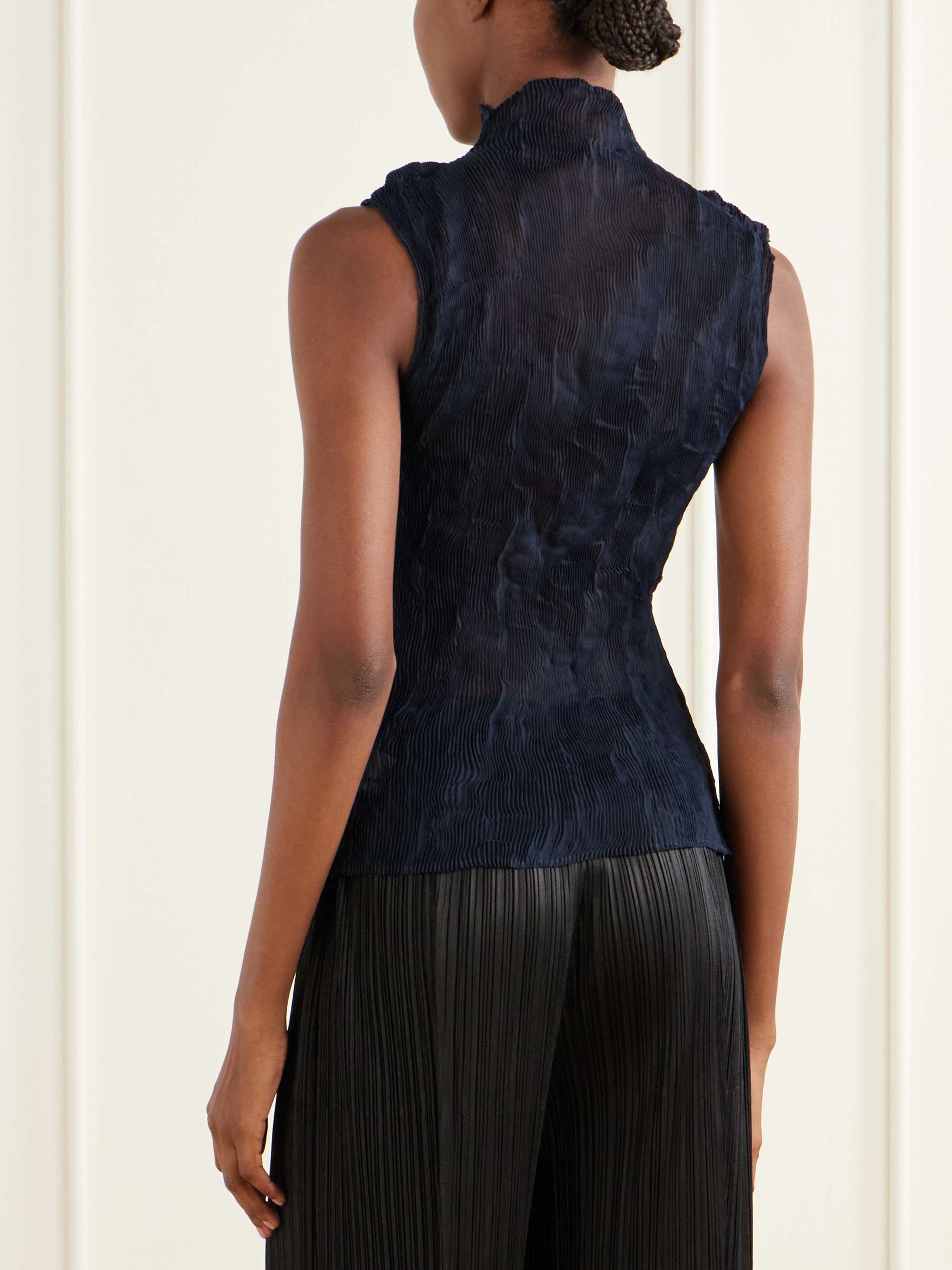 ISSEY MIYAKE 