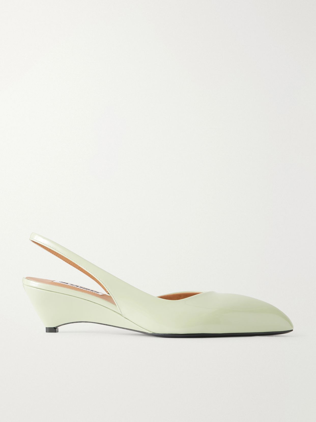 Arc patent leather sandals