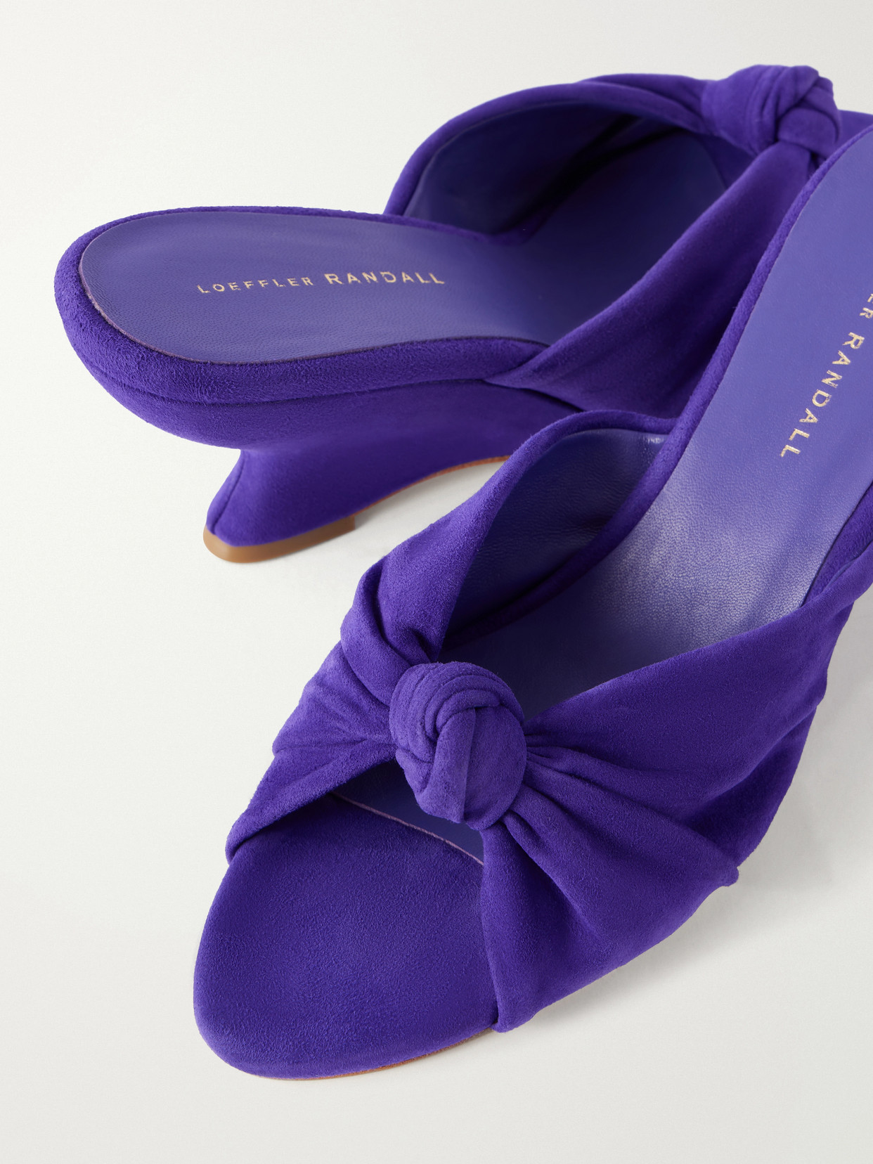 Marsy 75 Gathered Knotted Wedge