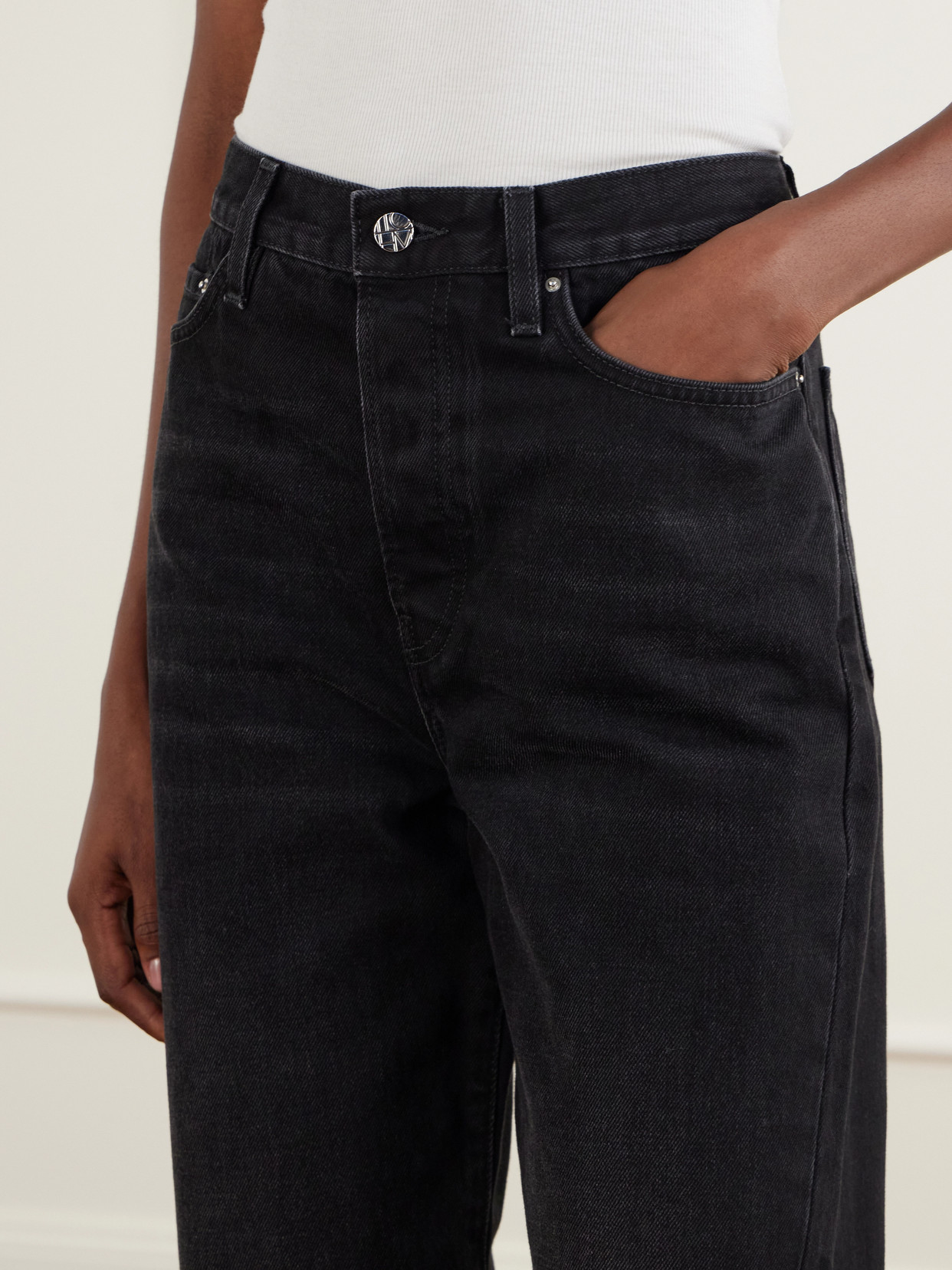 Twisted Seam Mid-Rise Straight-Leg Jeans