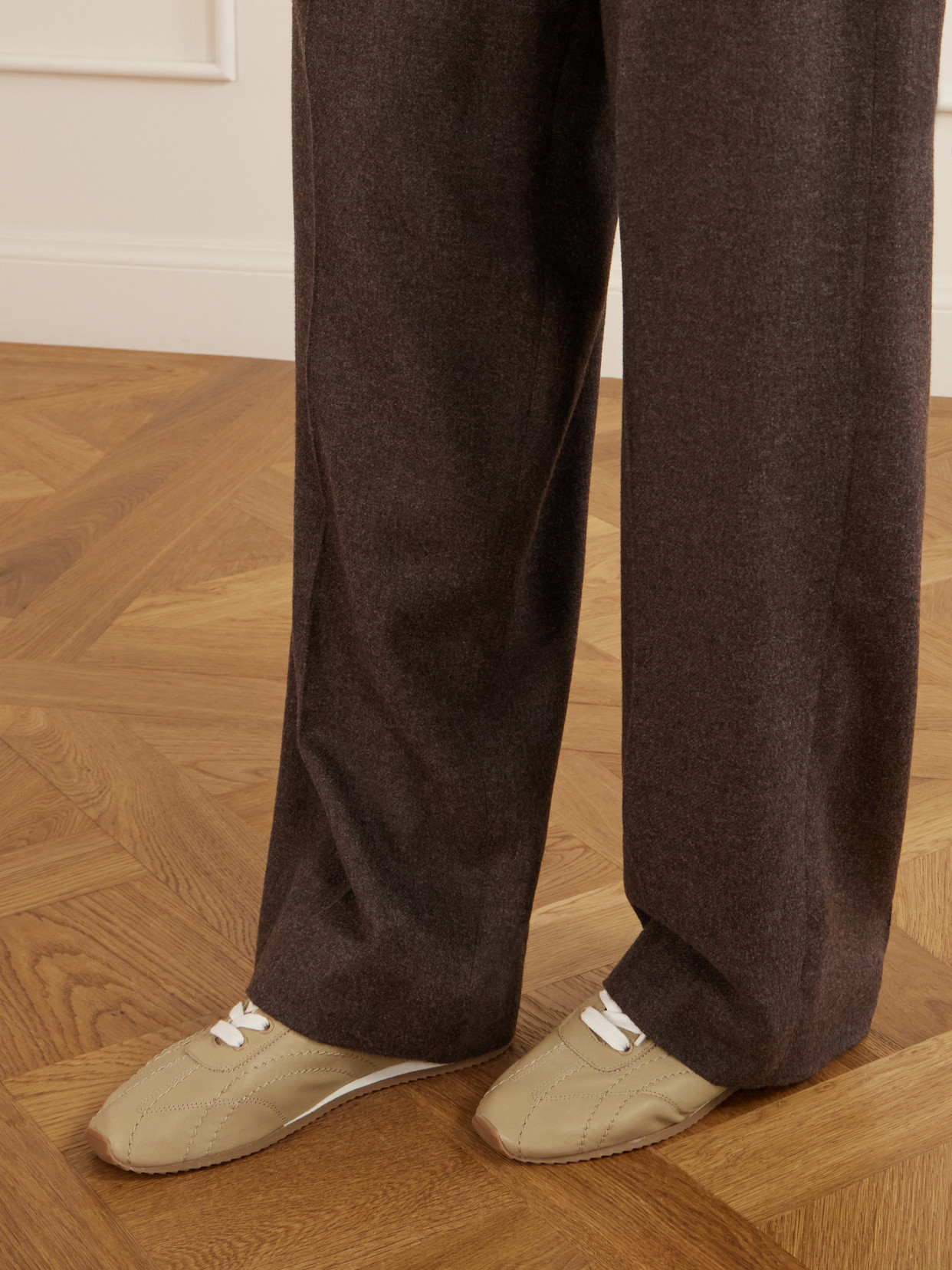Flex Sneakers