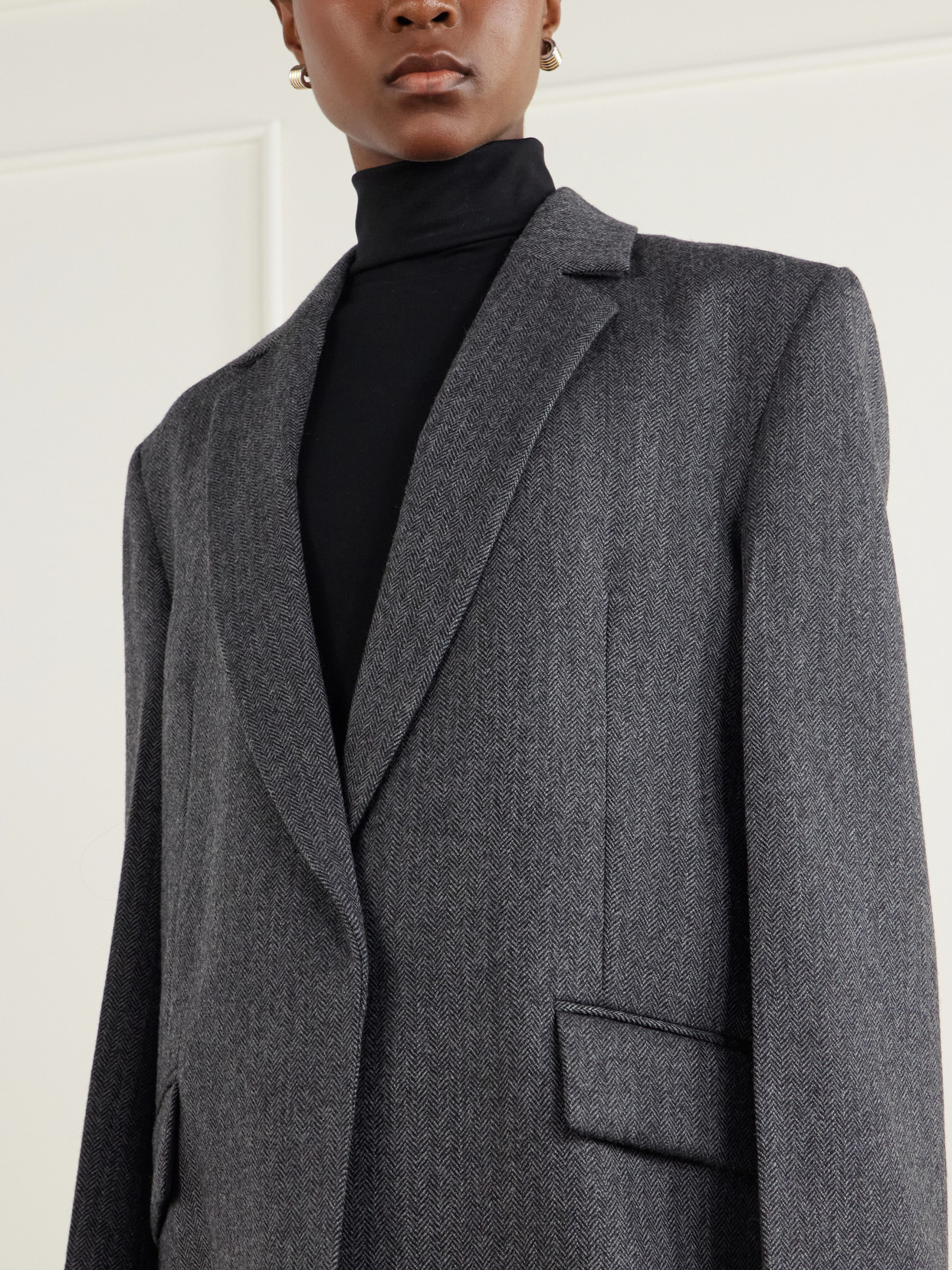 Totême Herringbone Wool Blazer In Gray