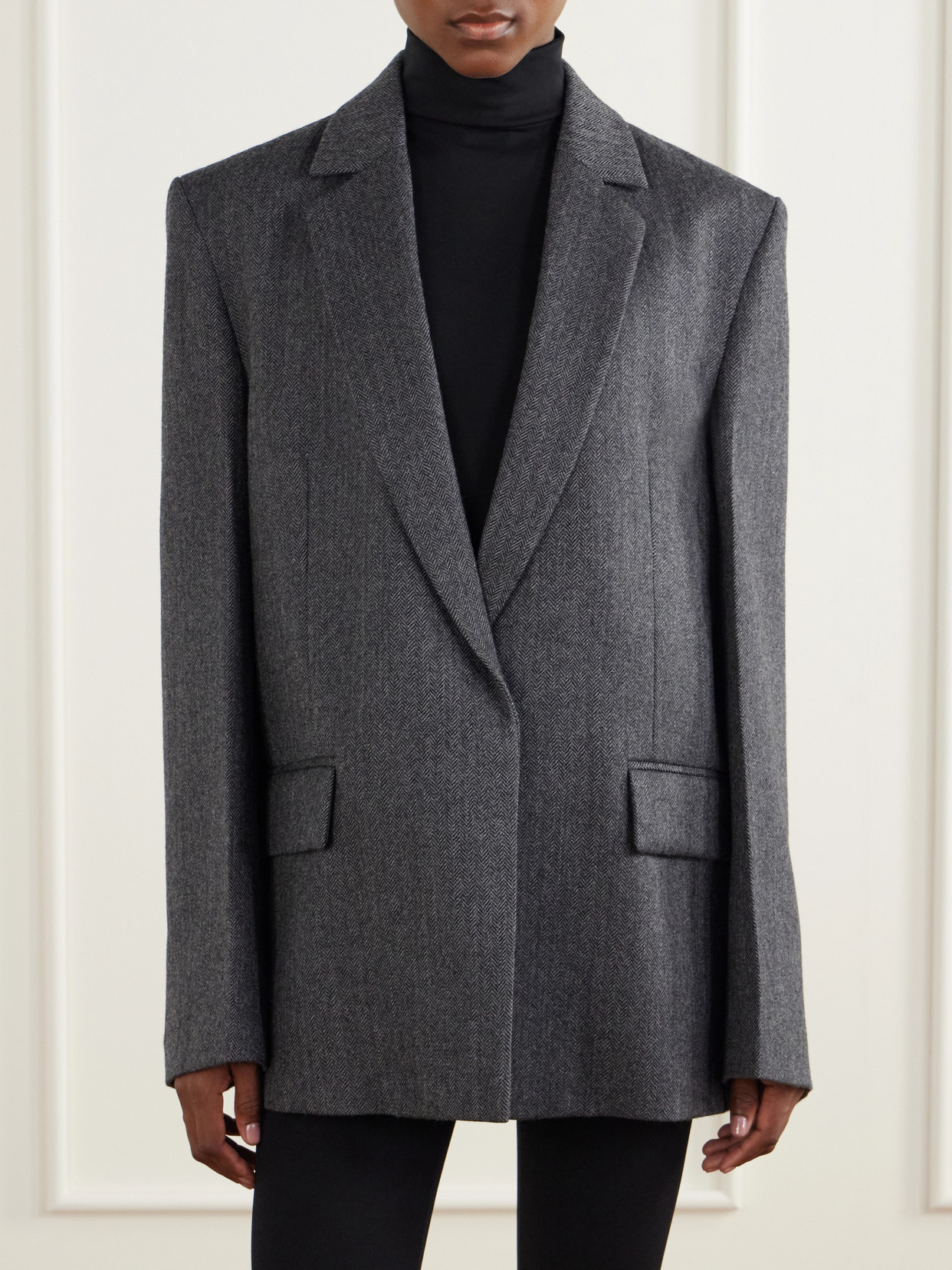 Totême Herringbone Wool Blazer In Gray
