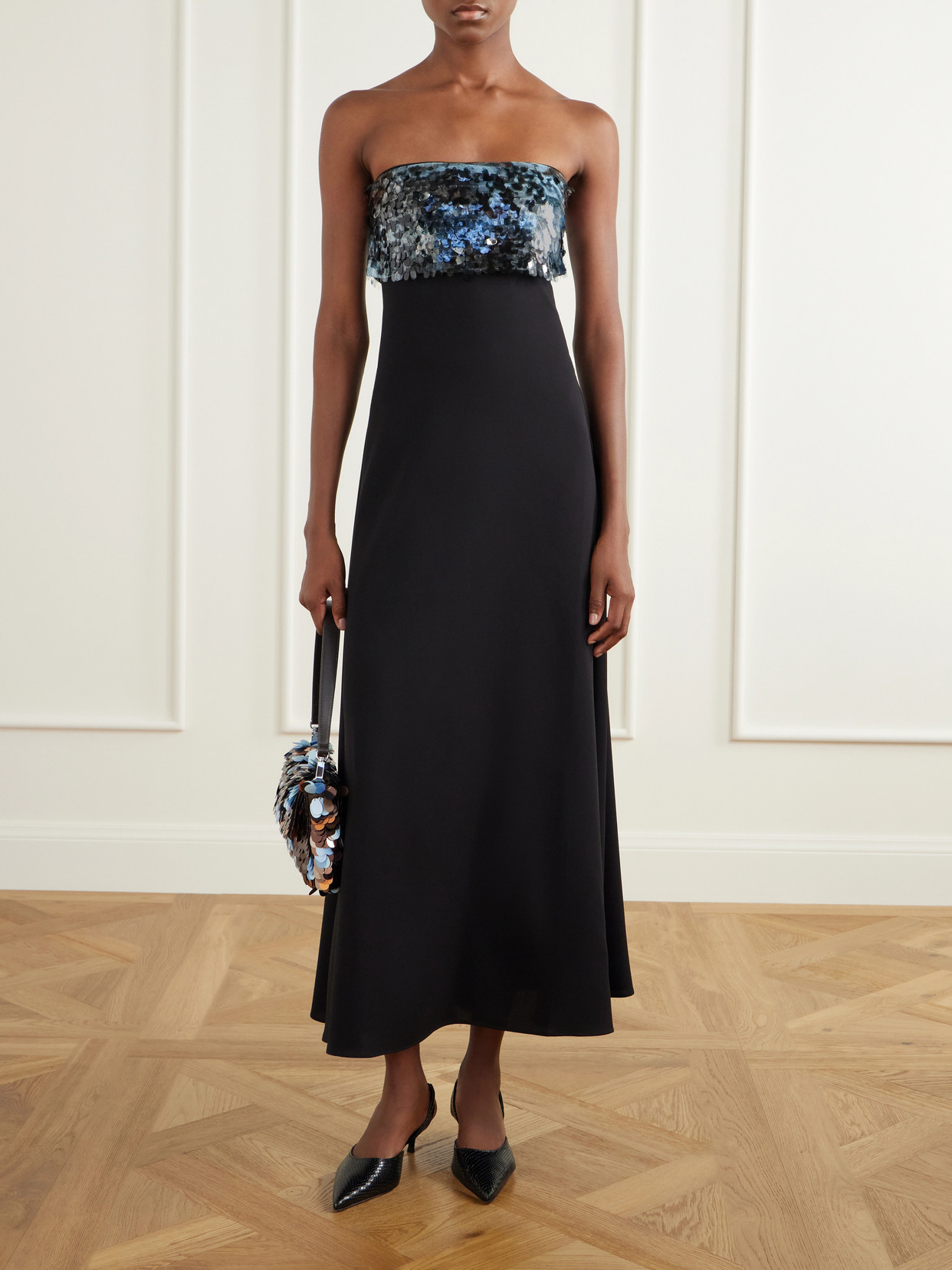 Sebastian Snake-Effect Pumps