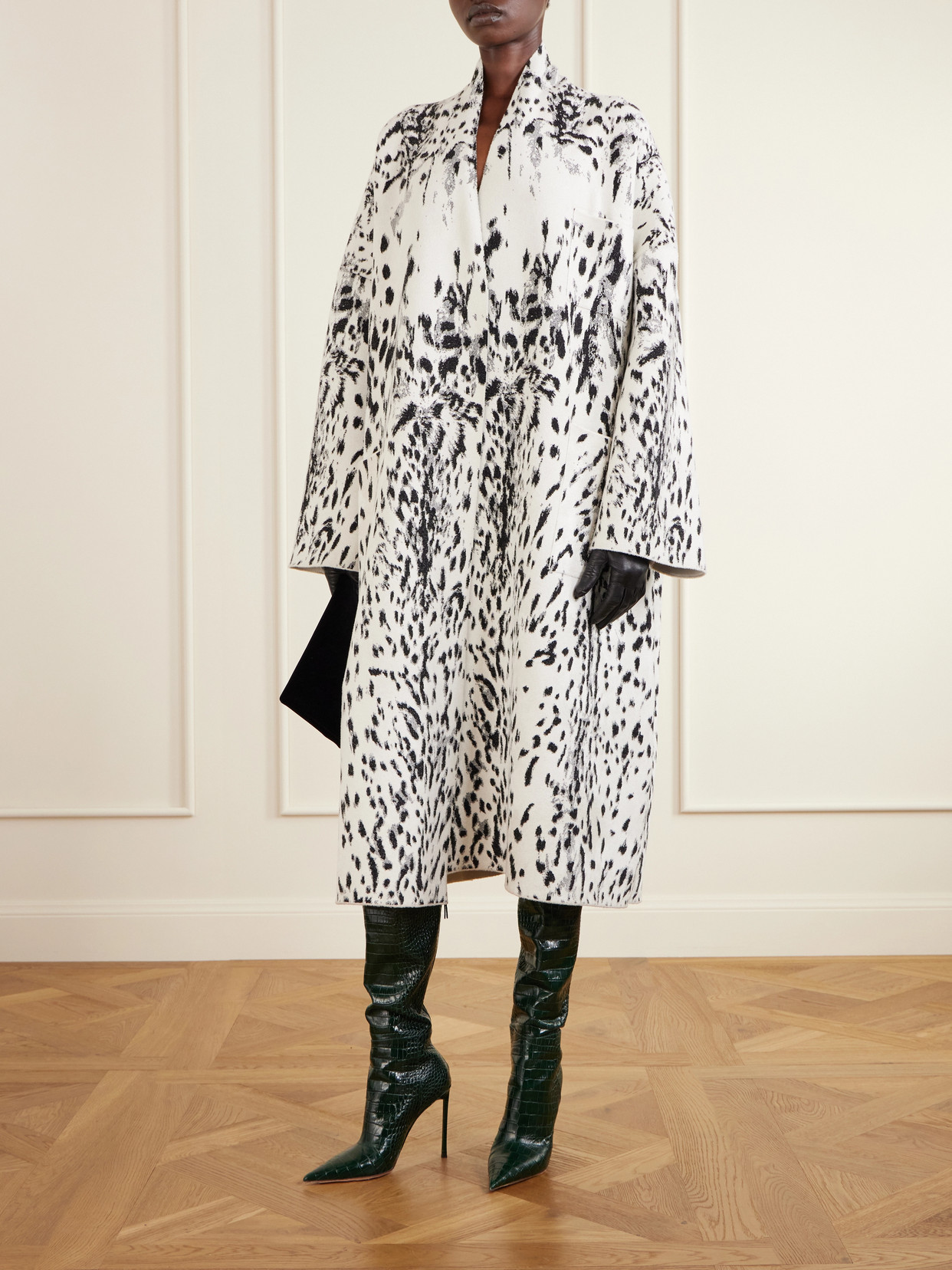 Animal-Jacquard Velvet Coat