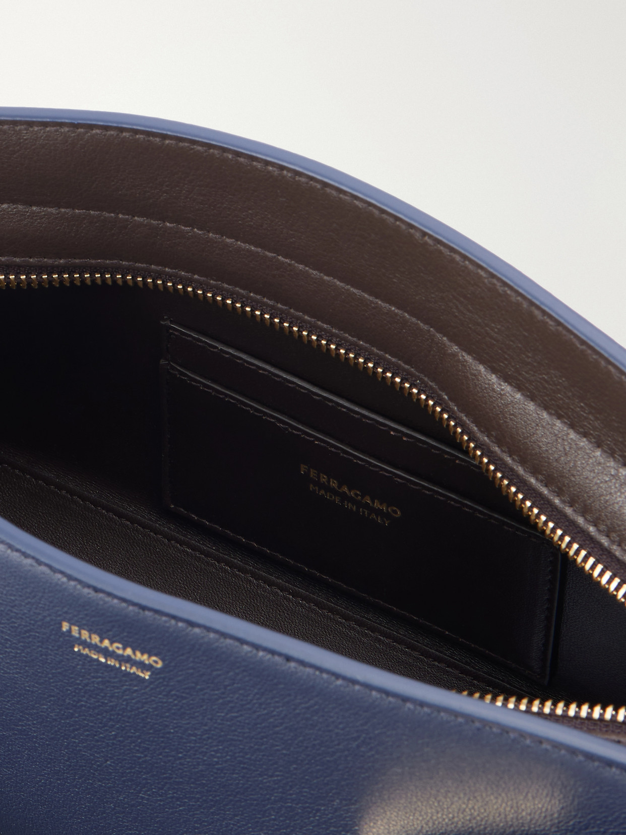 Hug Shoulder Bag