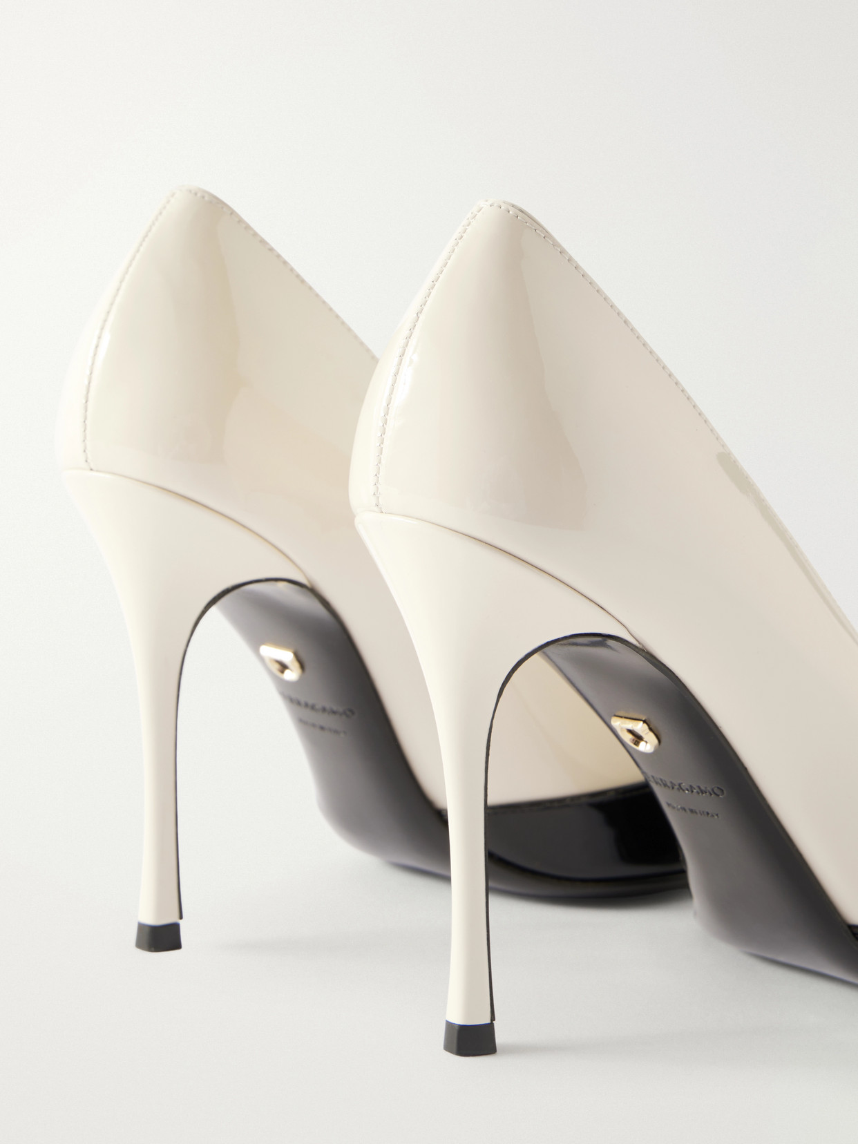 Yasmin 95 Two-Tone Pumps