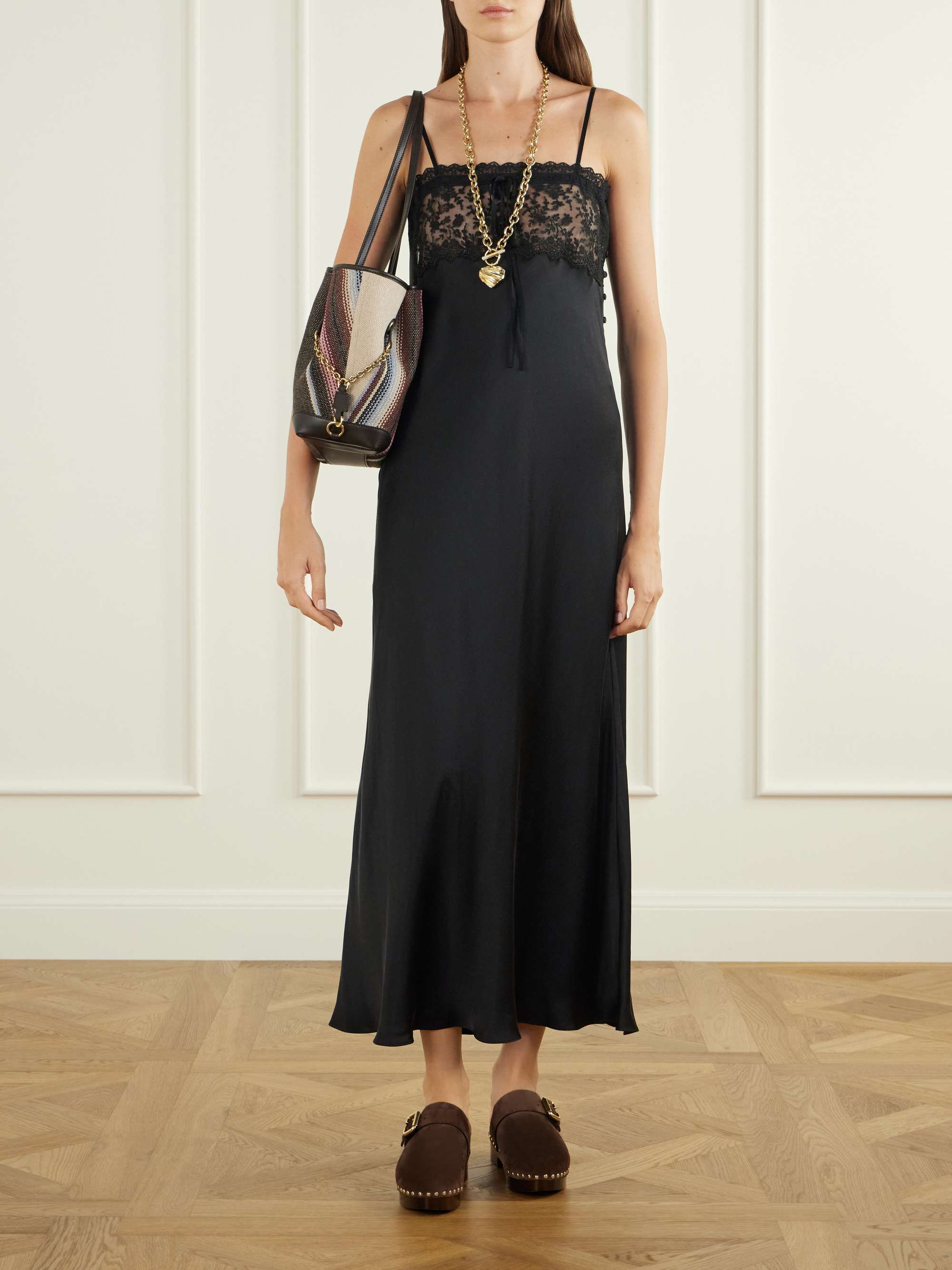 CHLOÉ 