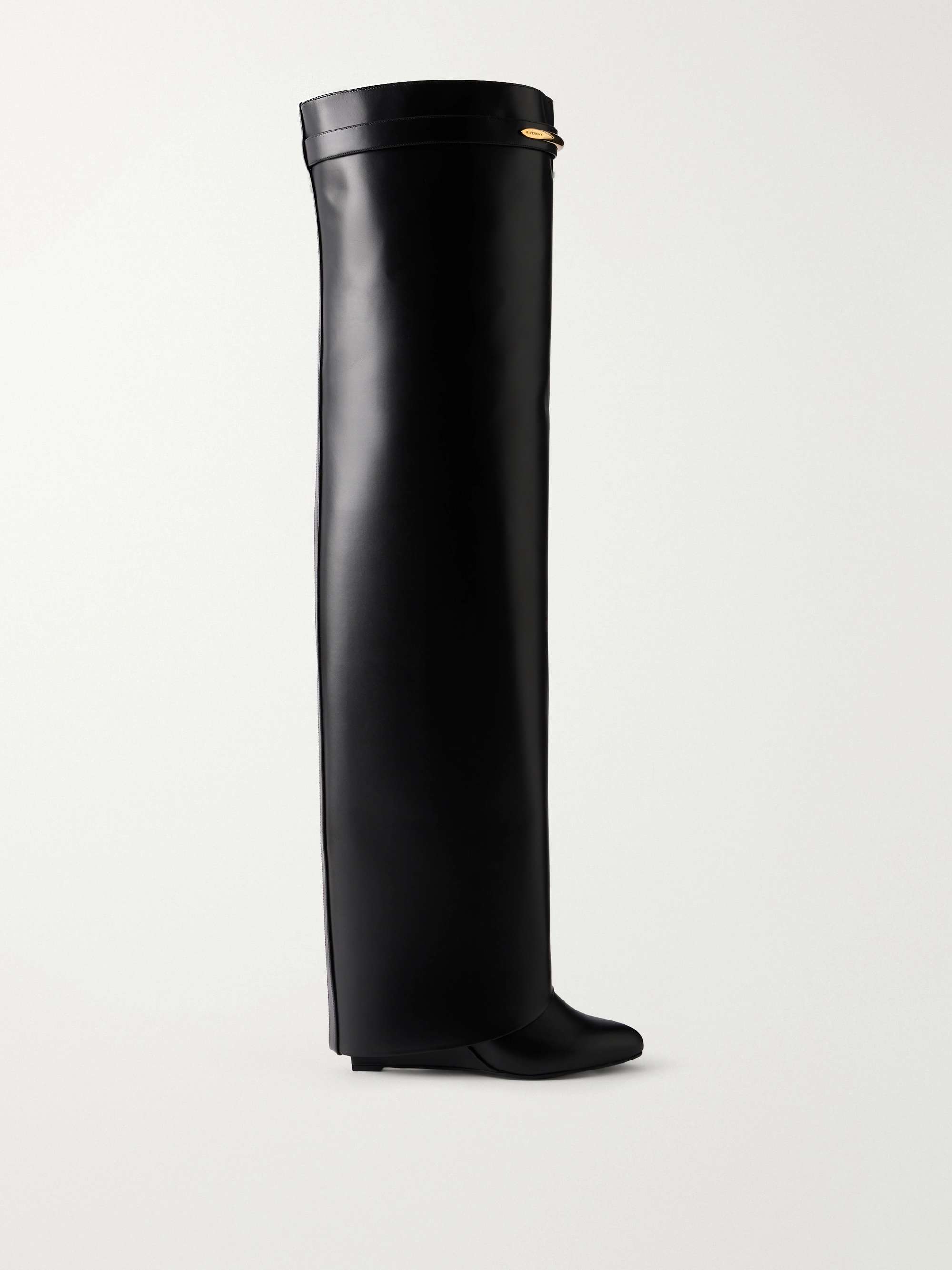 GIVENCHY 
