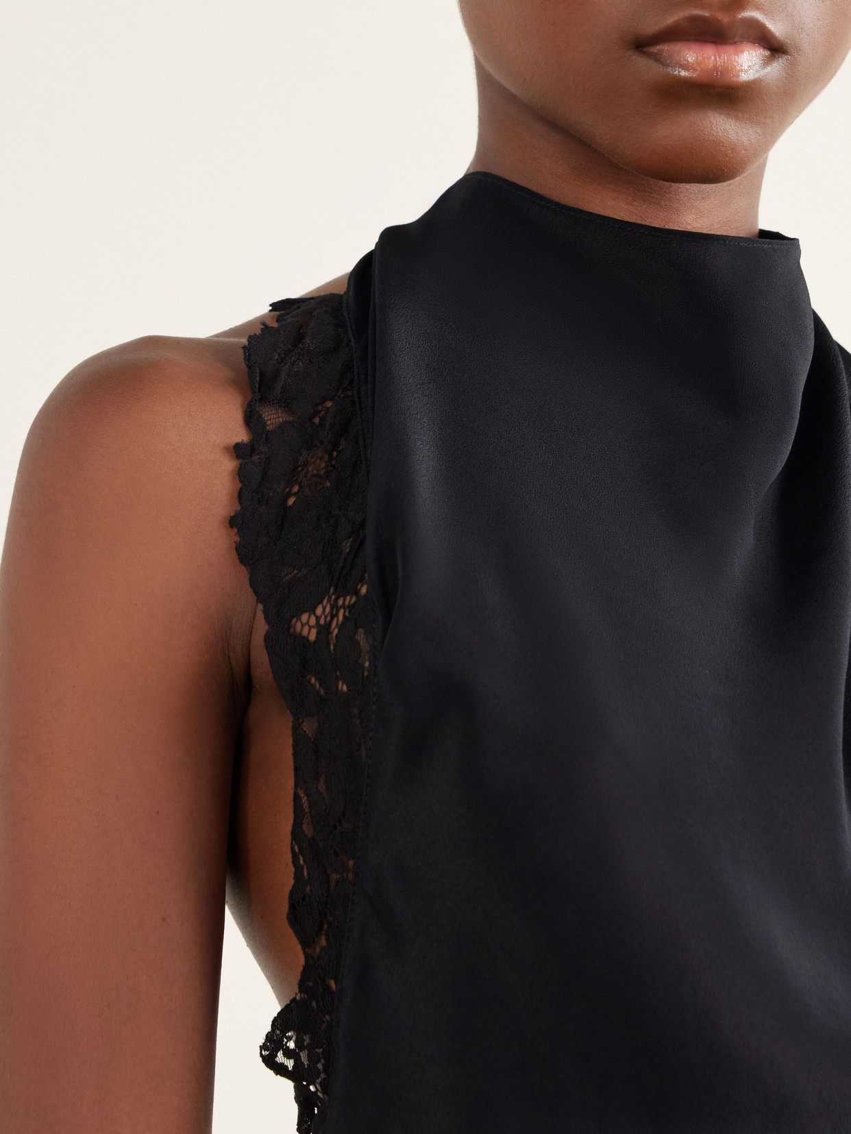 . - Tie-Detailed Lace-Trimmed Top