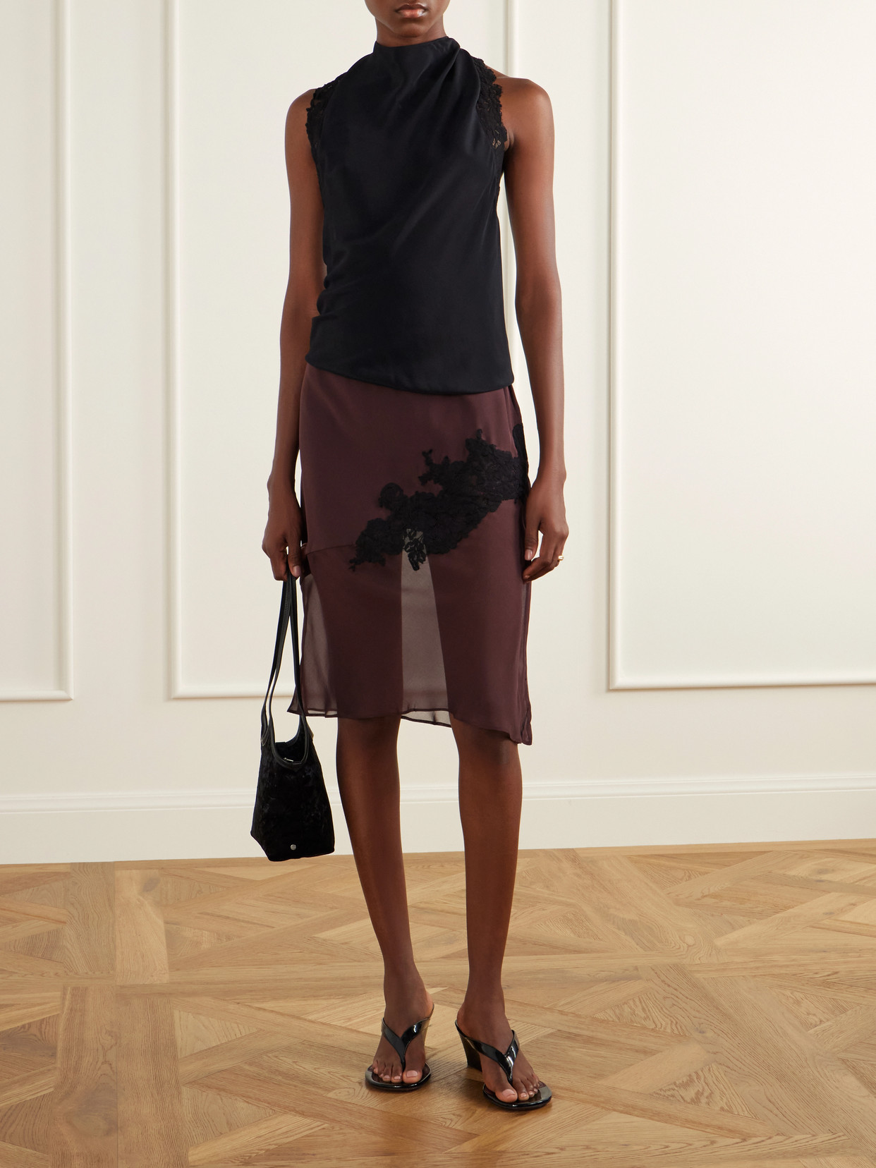 . - Tie-Detailed Lace-Trimmed Top