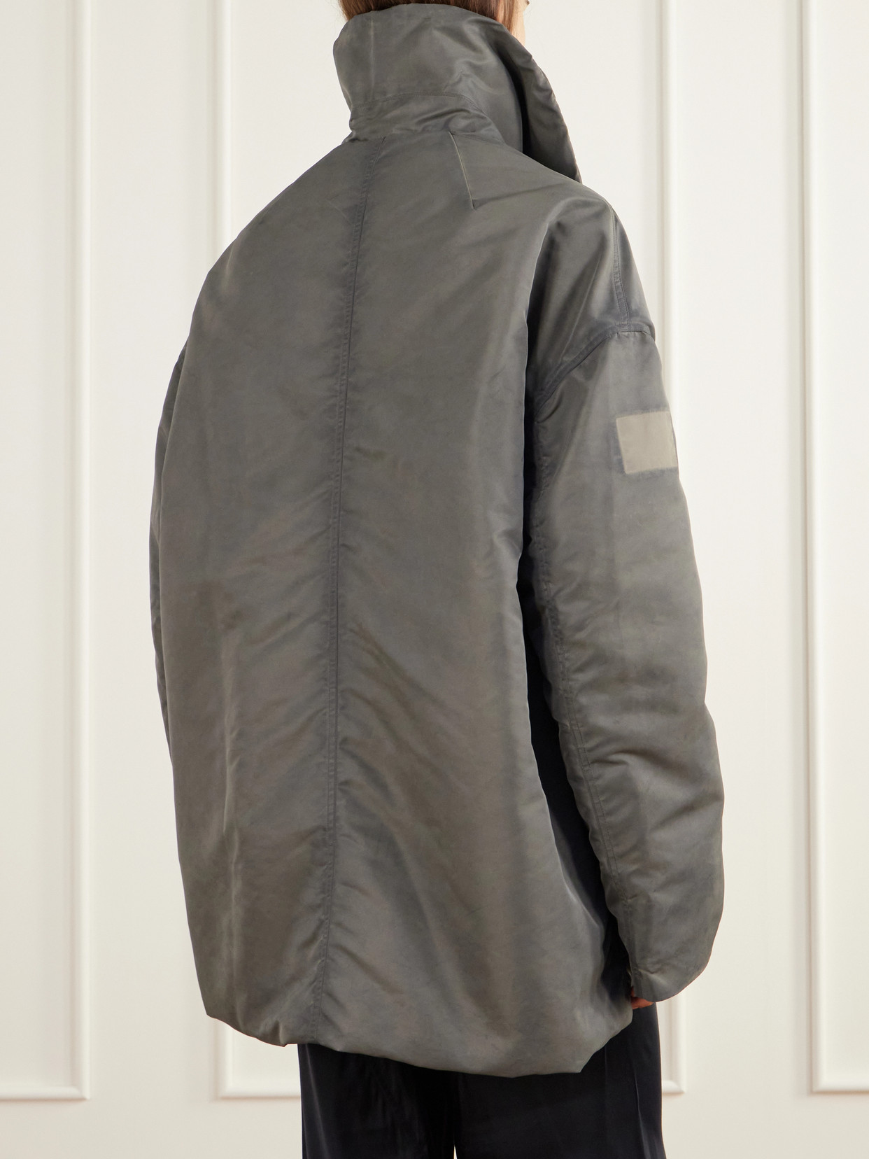 Dracucollar Oversized Distressed Padded Shell Parka