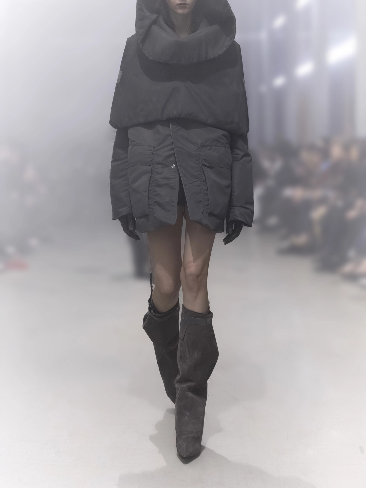 Dracucollar Oversized Distressed Padded Shell Parka