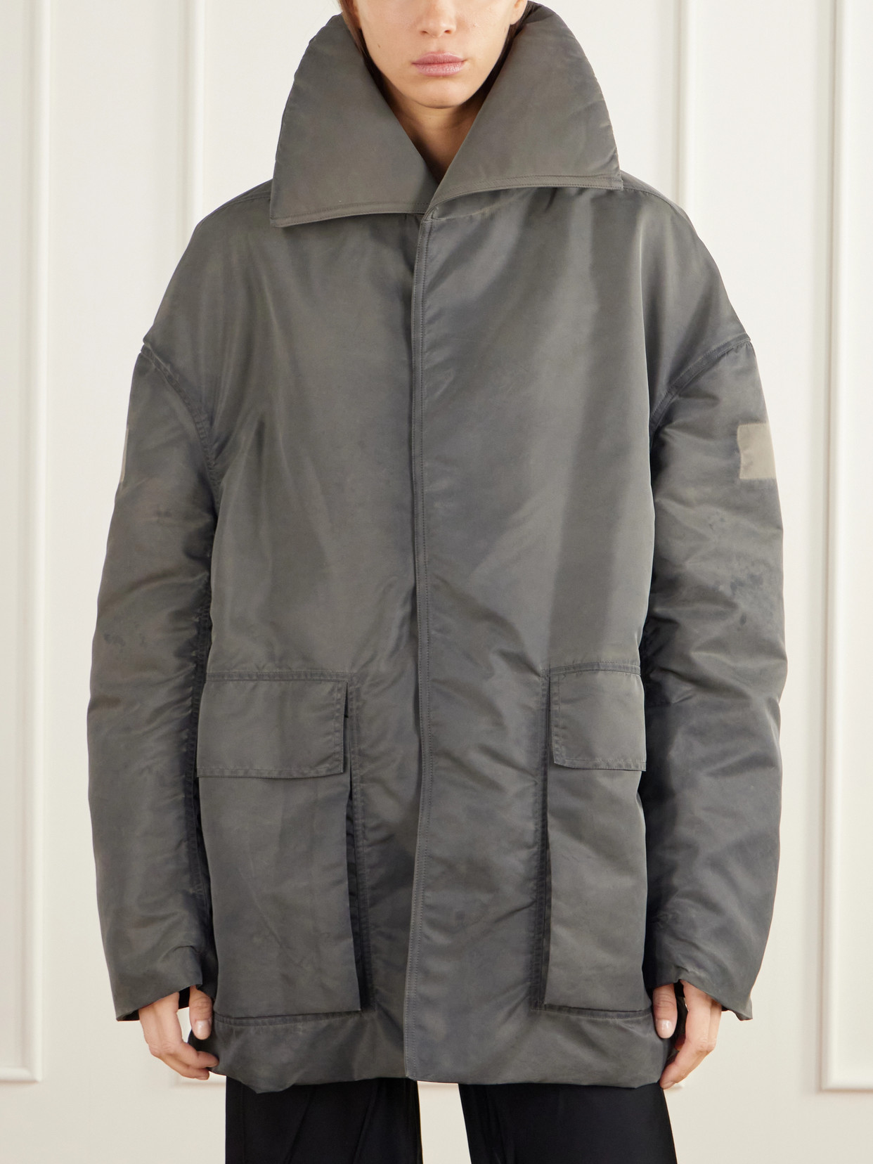 Dracucollar Oversized Distressed Padded Shell Parka