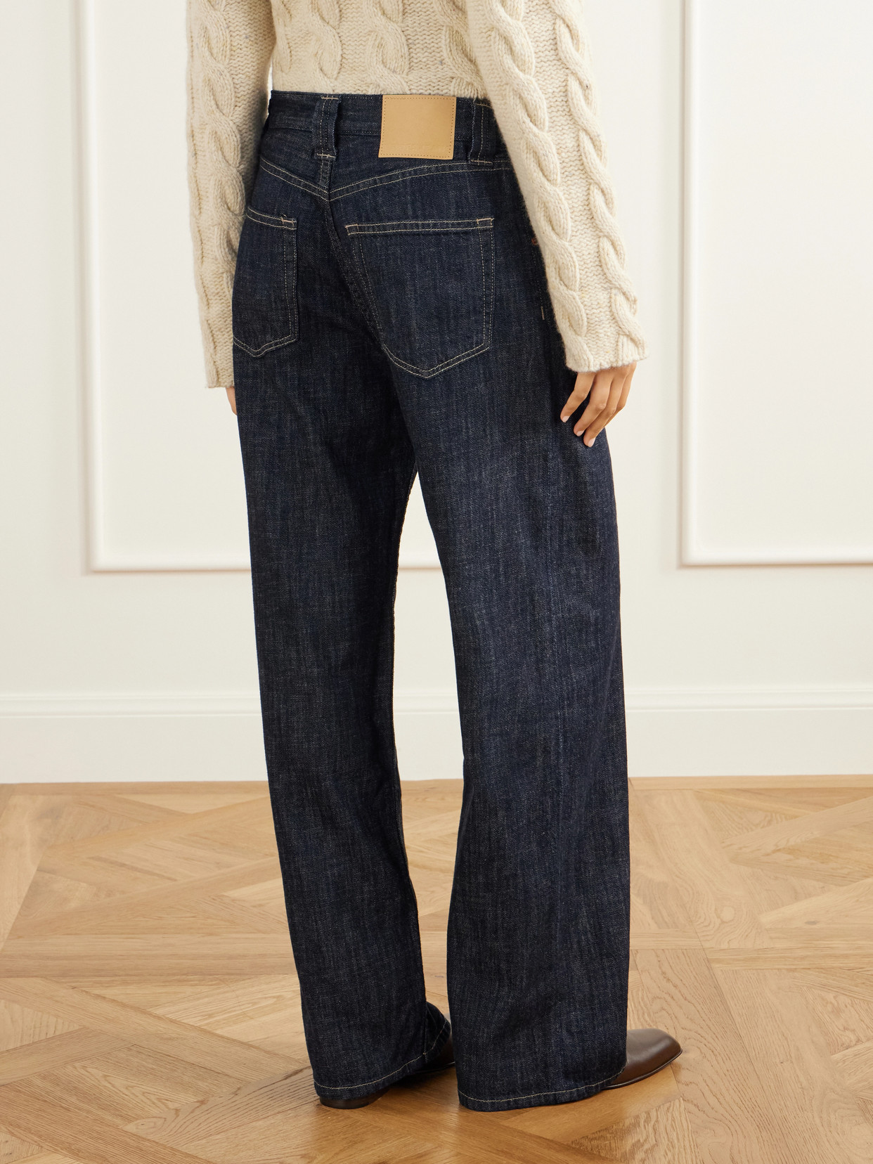 Vic Mid-Rise Straight-Leg Jeans