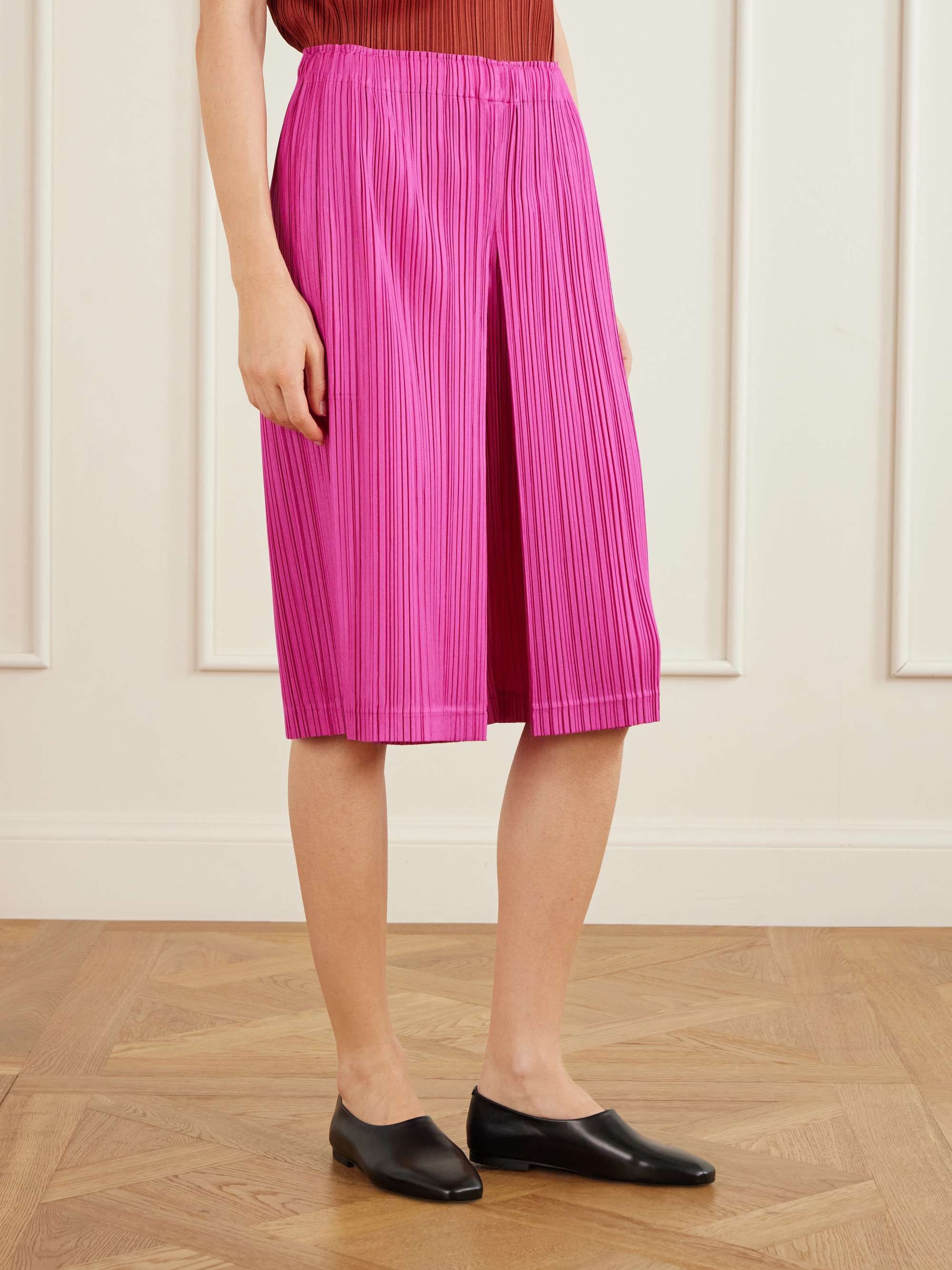 PLEATS PLEASE ISSEY MIYAKE 