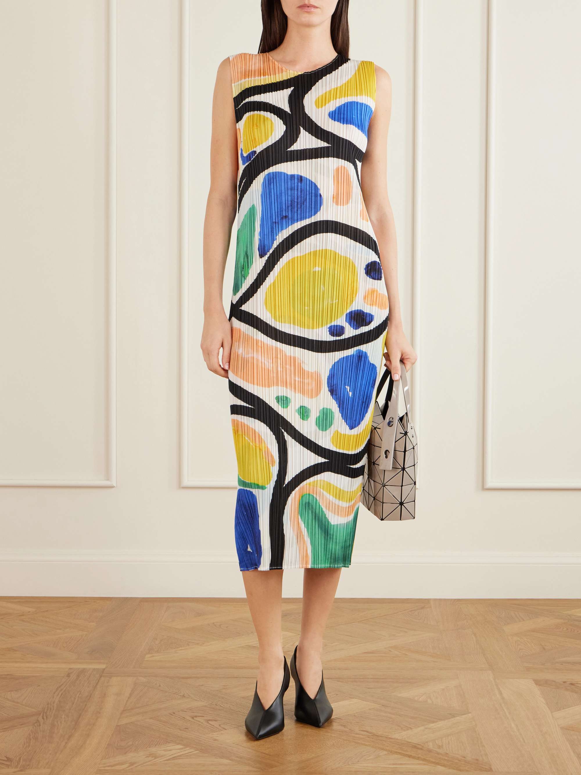 PLEATS PLEASE ISSEY MIYAKE 