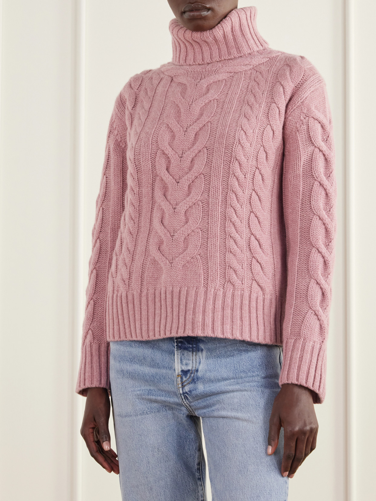 Traveling Cable-Knit Cashmere Turtleneck Sweater
