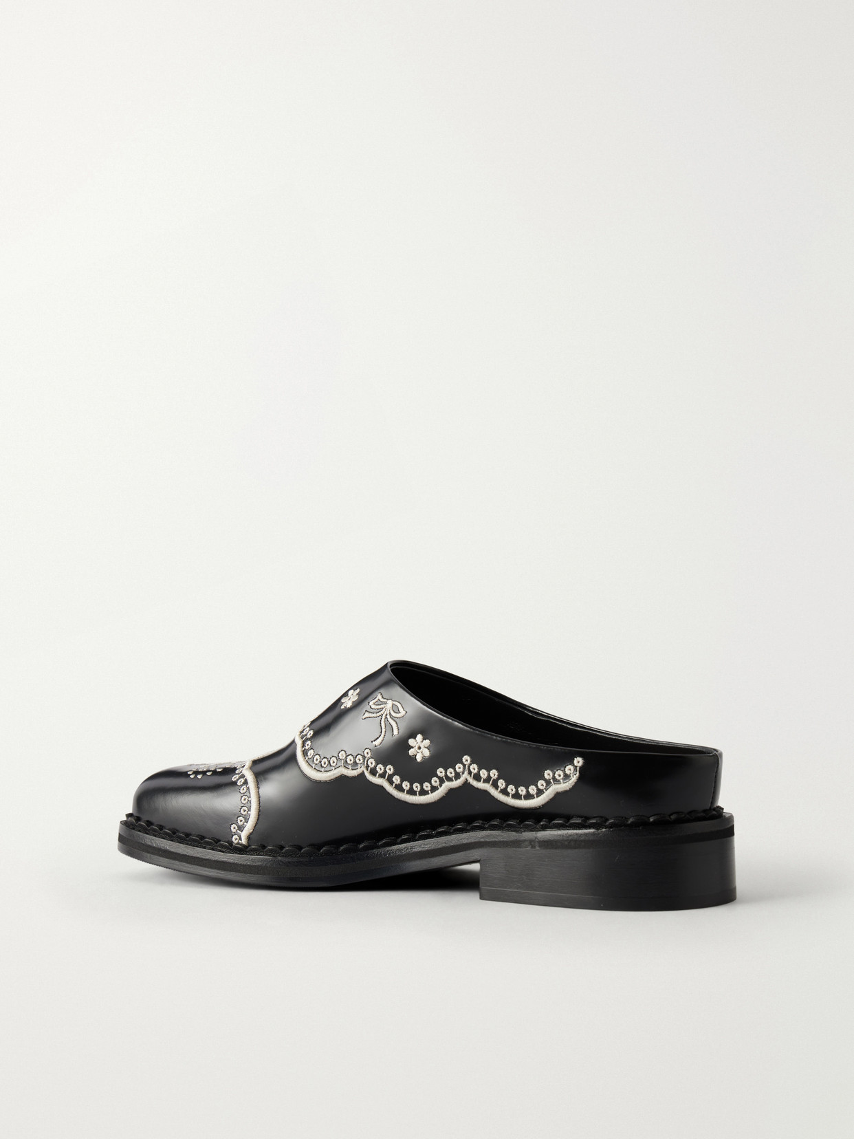 Floral Lace Embroidered Leather Slip-Ons