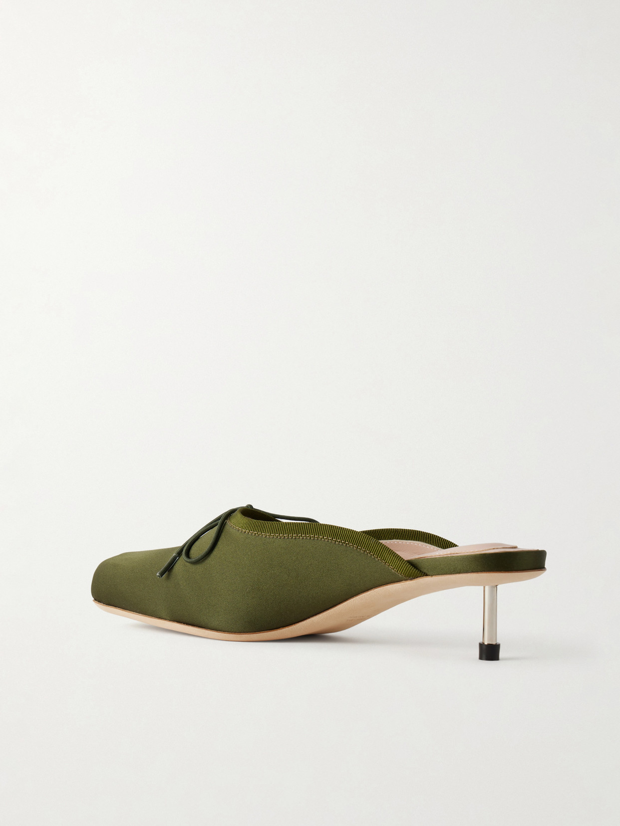 Pointe Bow-Detailed Pumps