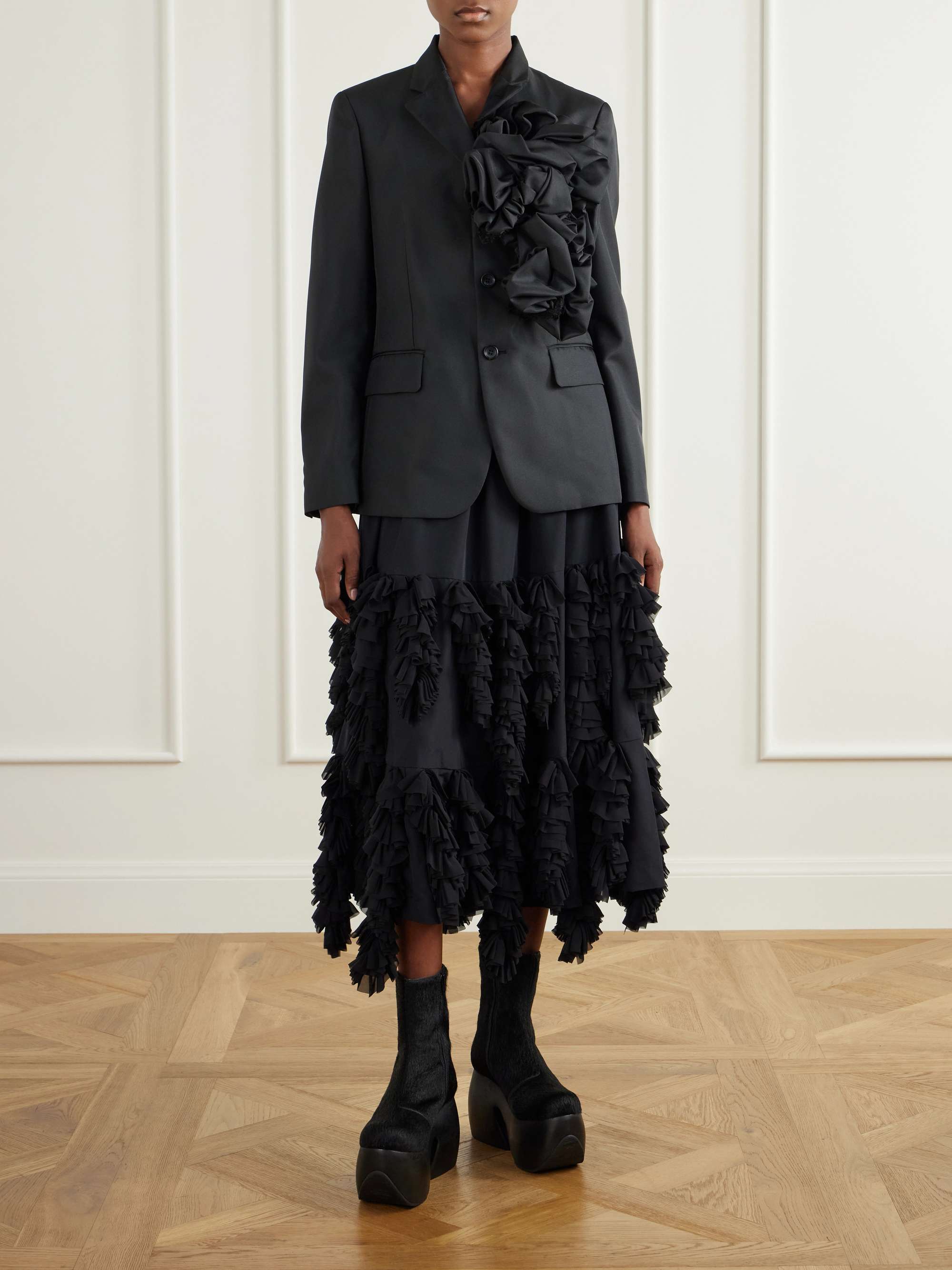 COMME des GARÇONS 
