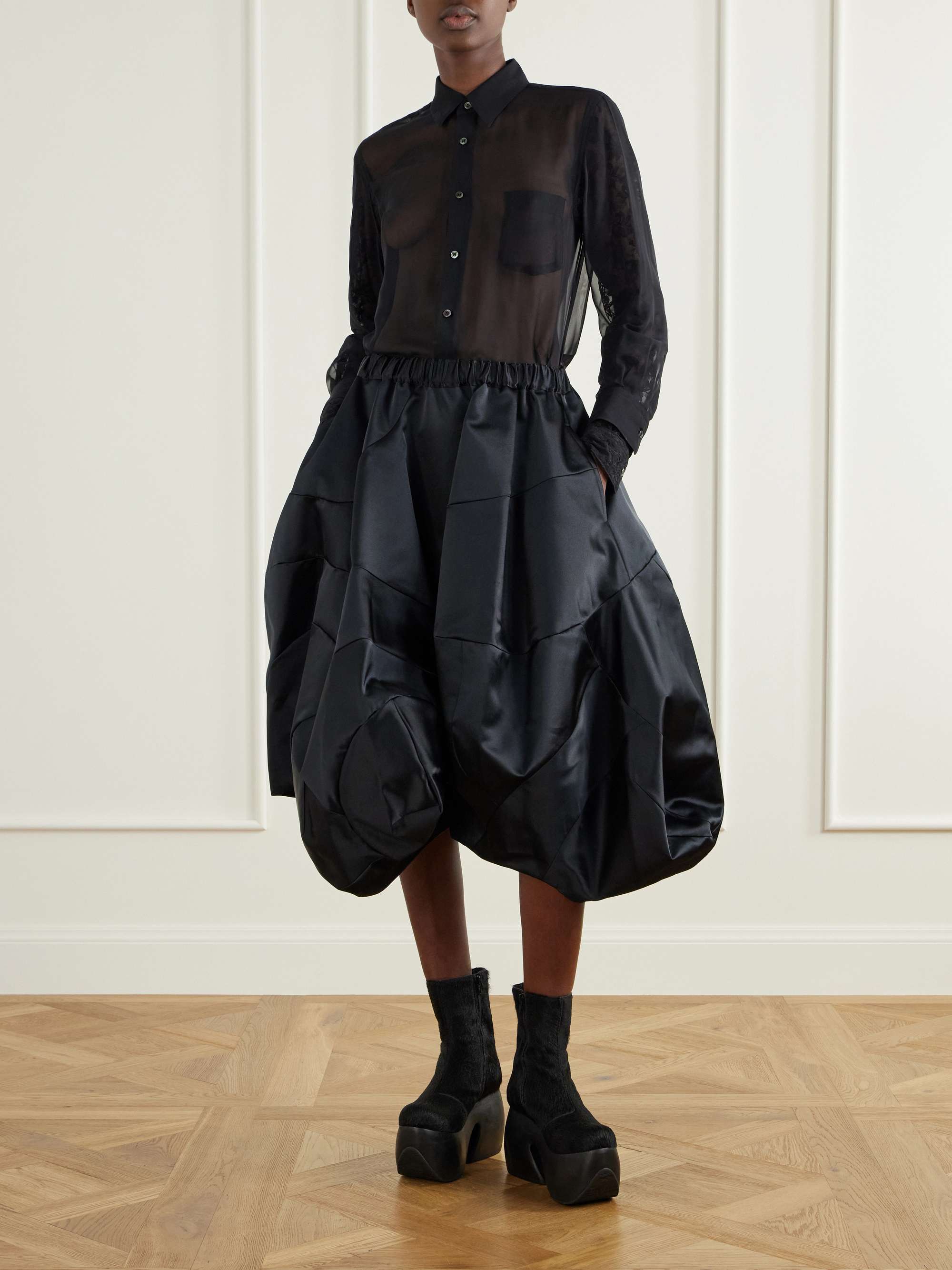 COMME des GARÇONS 