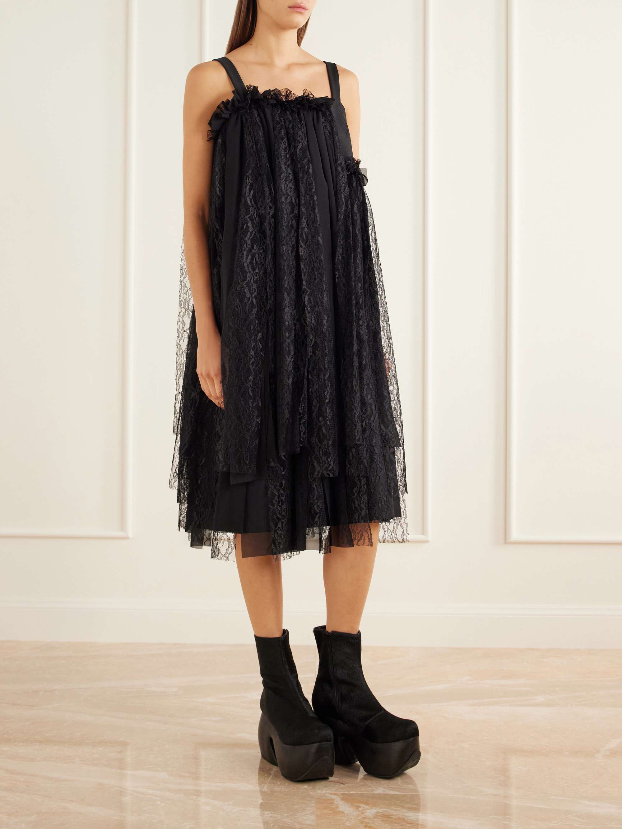 COMME des GARÇONS 
