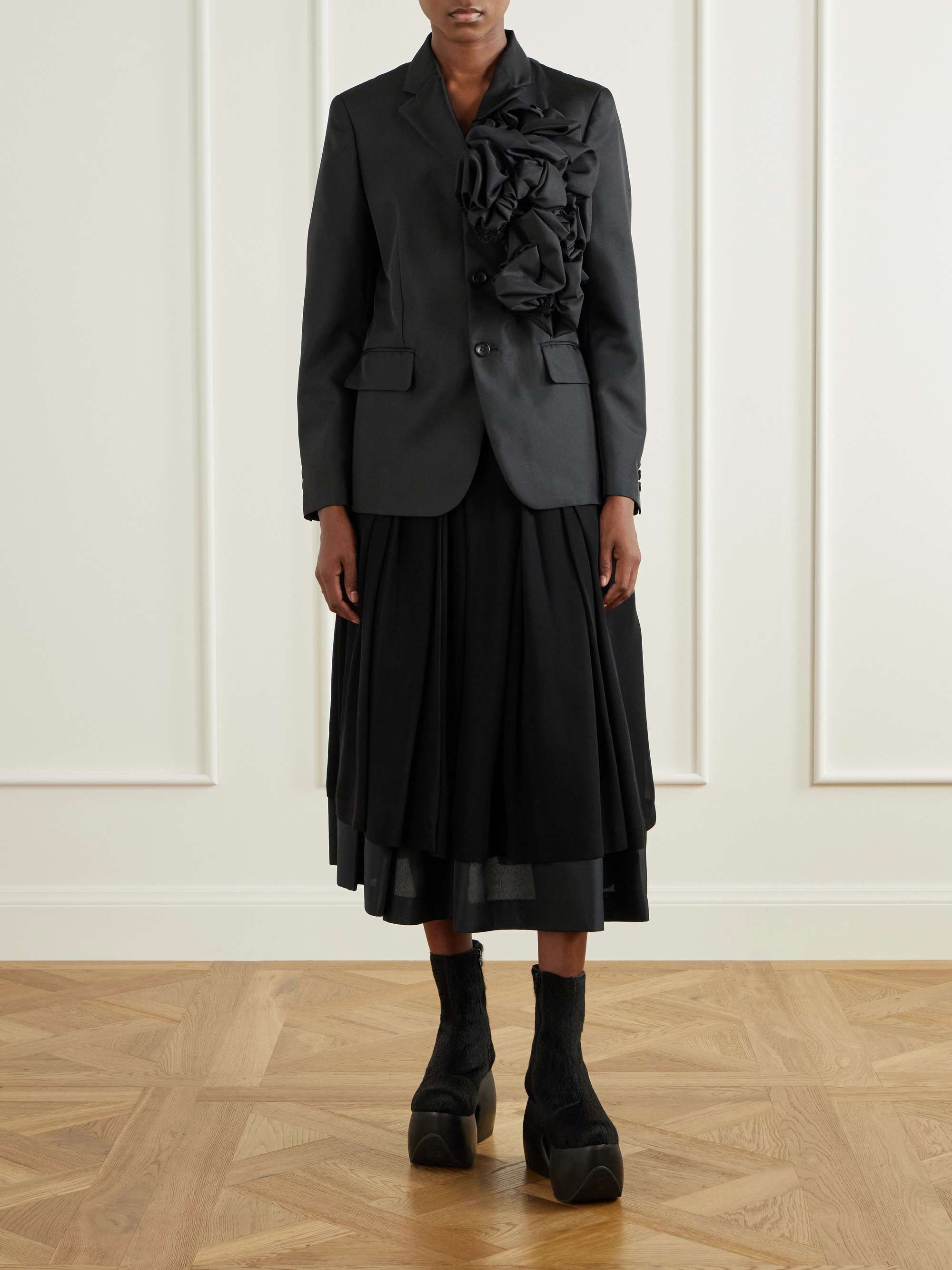 COMME des GARÇONS 
