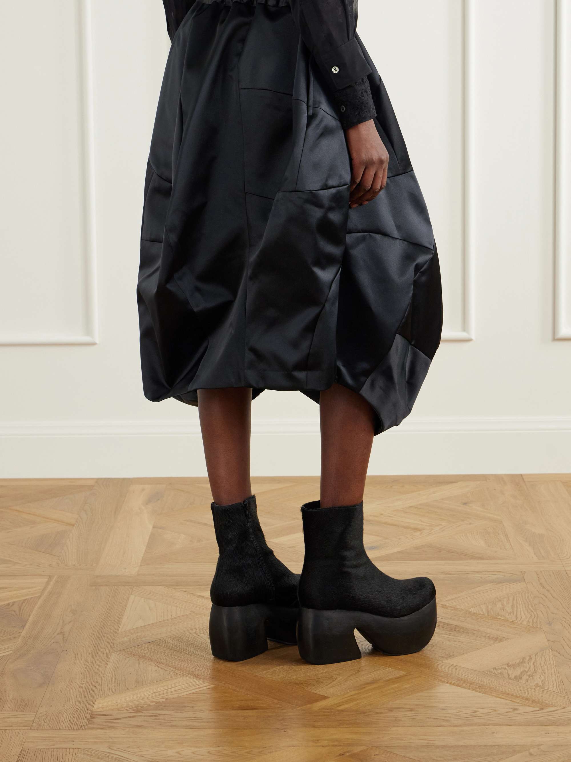 COMME des GARÇONS 