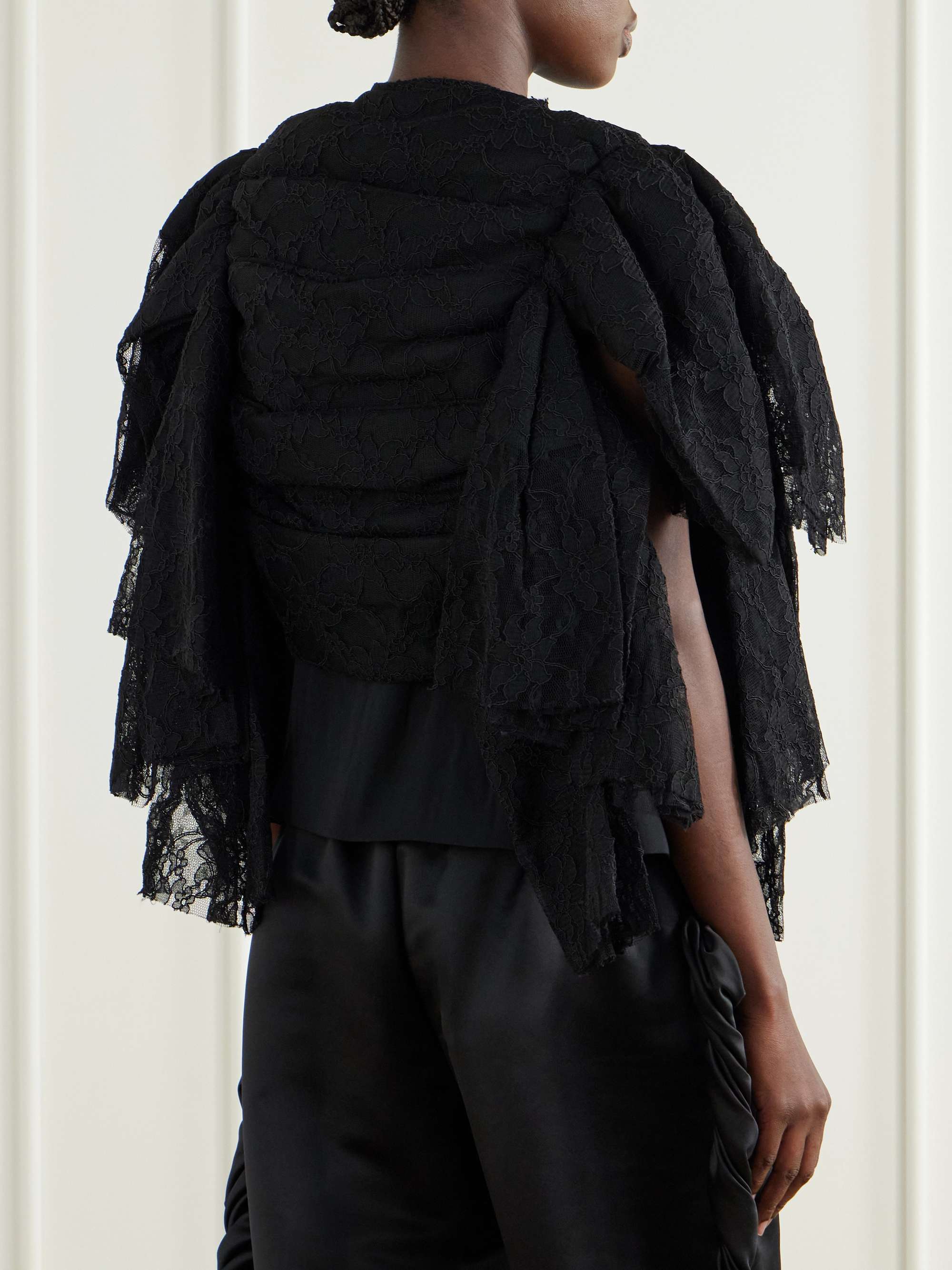 COMME des GARÇONS 